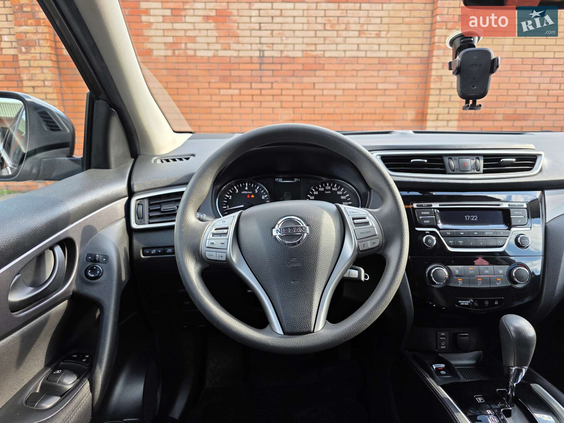 Nissan Qashqai 2017 VIN SJNFEAJ11UZ048130 фото оголошення 28 з 43
