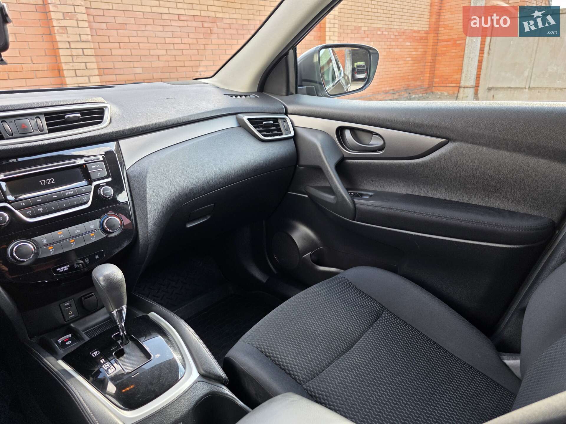 Nissan Qashqai 2017 VIN SJNFEAJ11UZ048130 фото оголошення 29 з 43