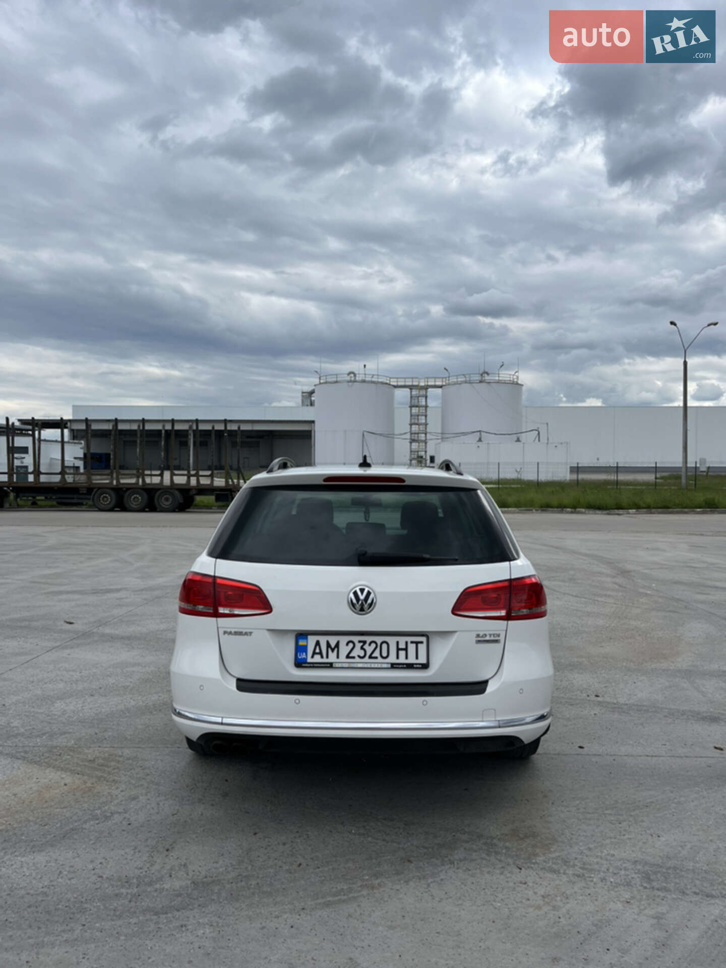 Volkswagen Passat 2012 VIN WVWZZZ3CZCE169890 фото оголошення 4 з 21