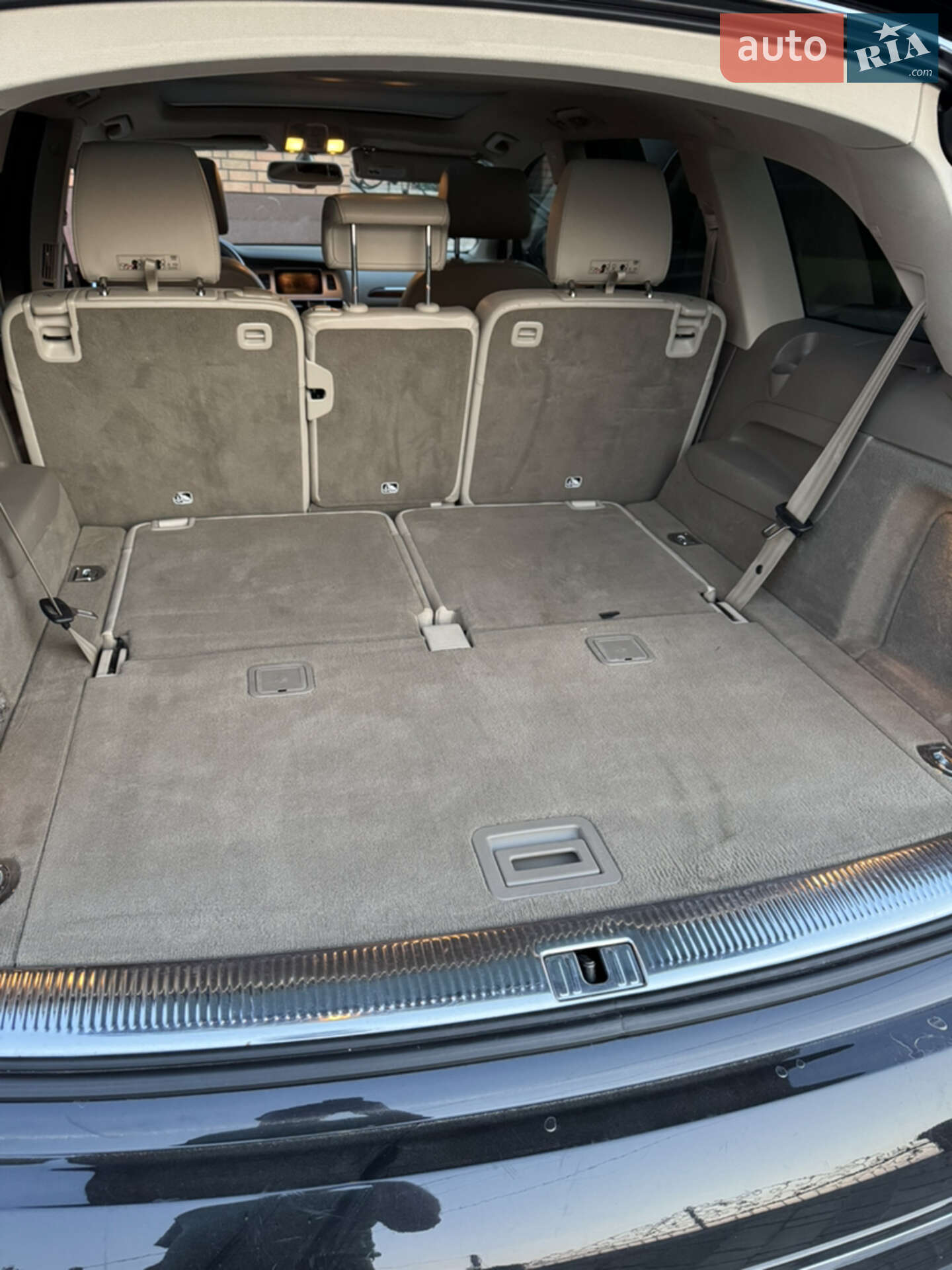 Audi Q7 2013 VIN WA1LMAFE1DD010636 фото оголошення 7 з 18