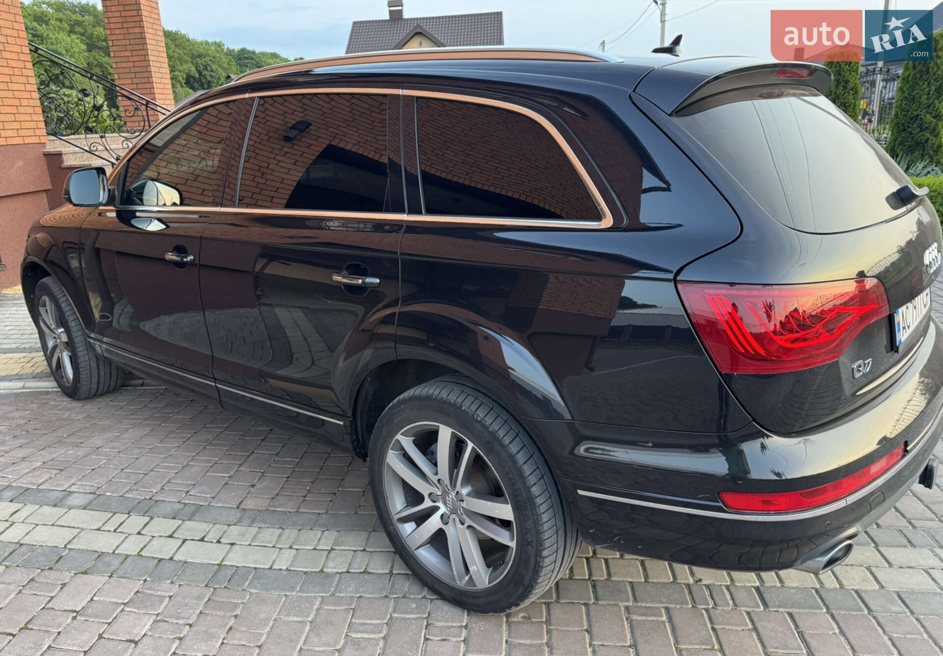 Audi Q7 2013 VIN WA1LMAFE1DD010636 фото оголошення 16 з 18