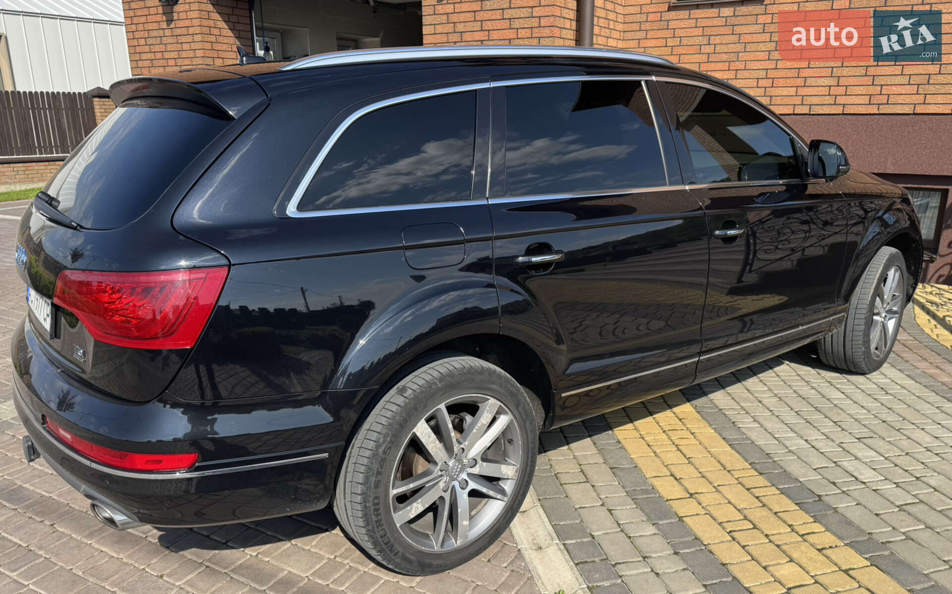 Audi Q7 2013 VIN WA1LMAFE1DD010636 фото оголошення 17 з 18