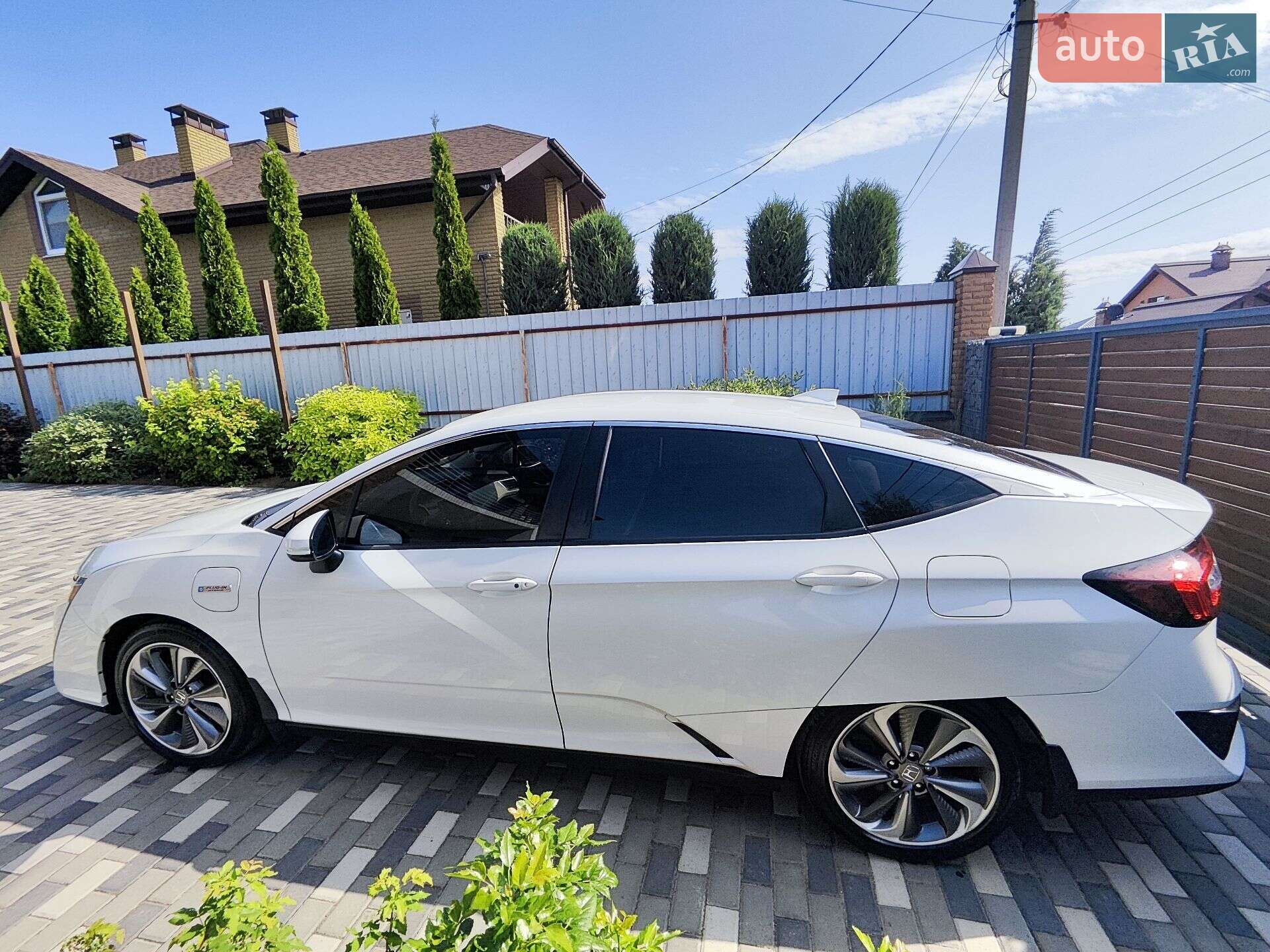 Honda Clarity 2018 VIN JHMZC5F3XJC016590 фото оголошення 8 з 20