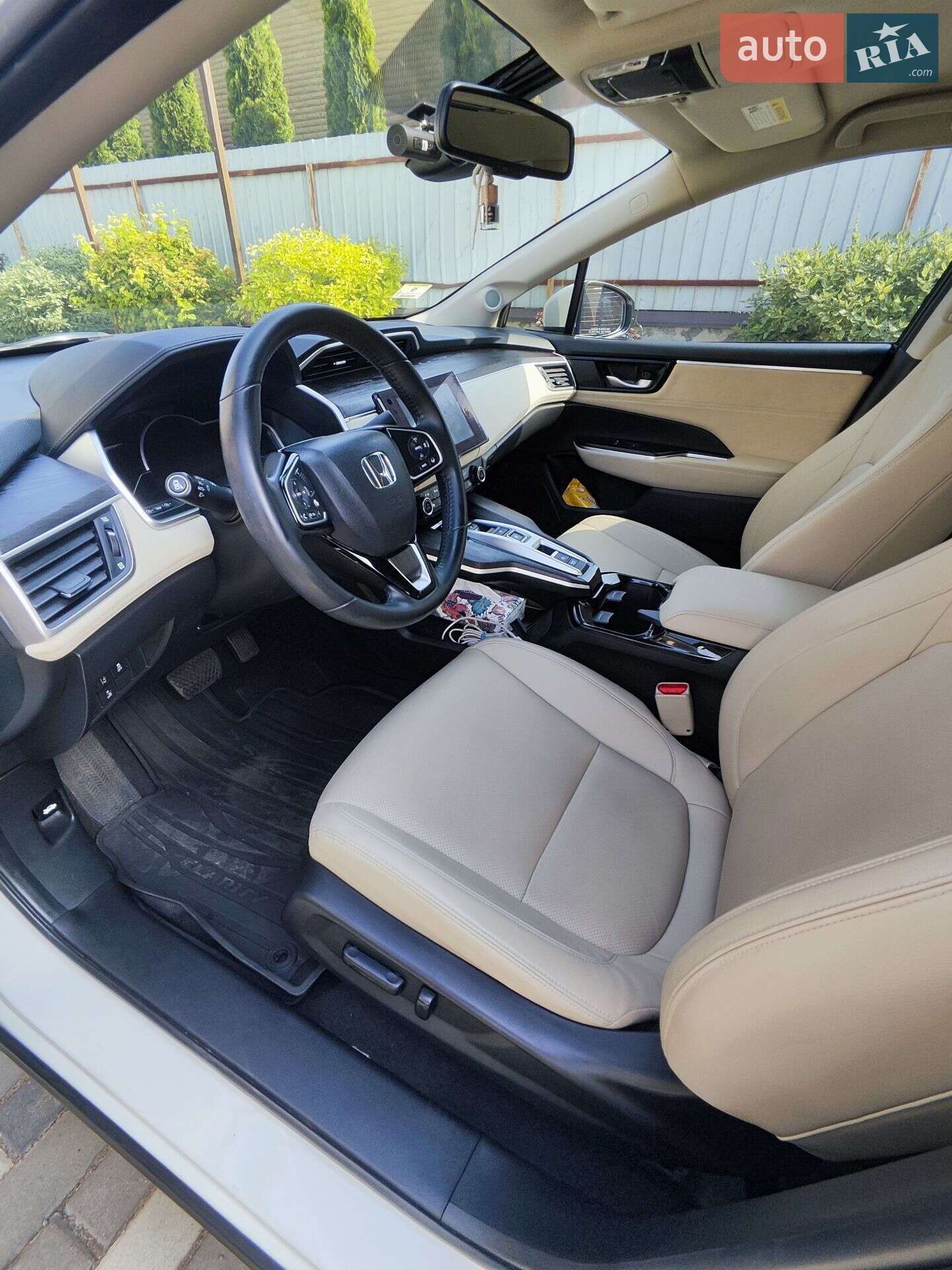 Honda Clarity 2018 VIN JHMZC5F3XJC016590 фото оголошення 14 з 20