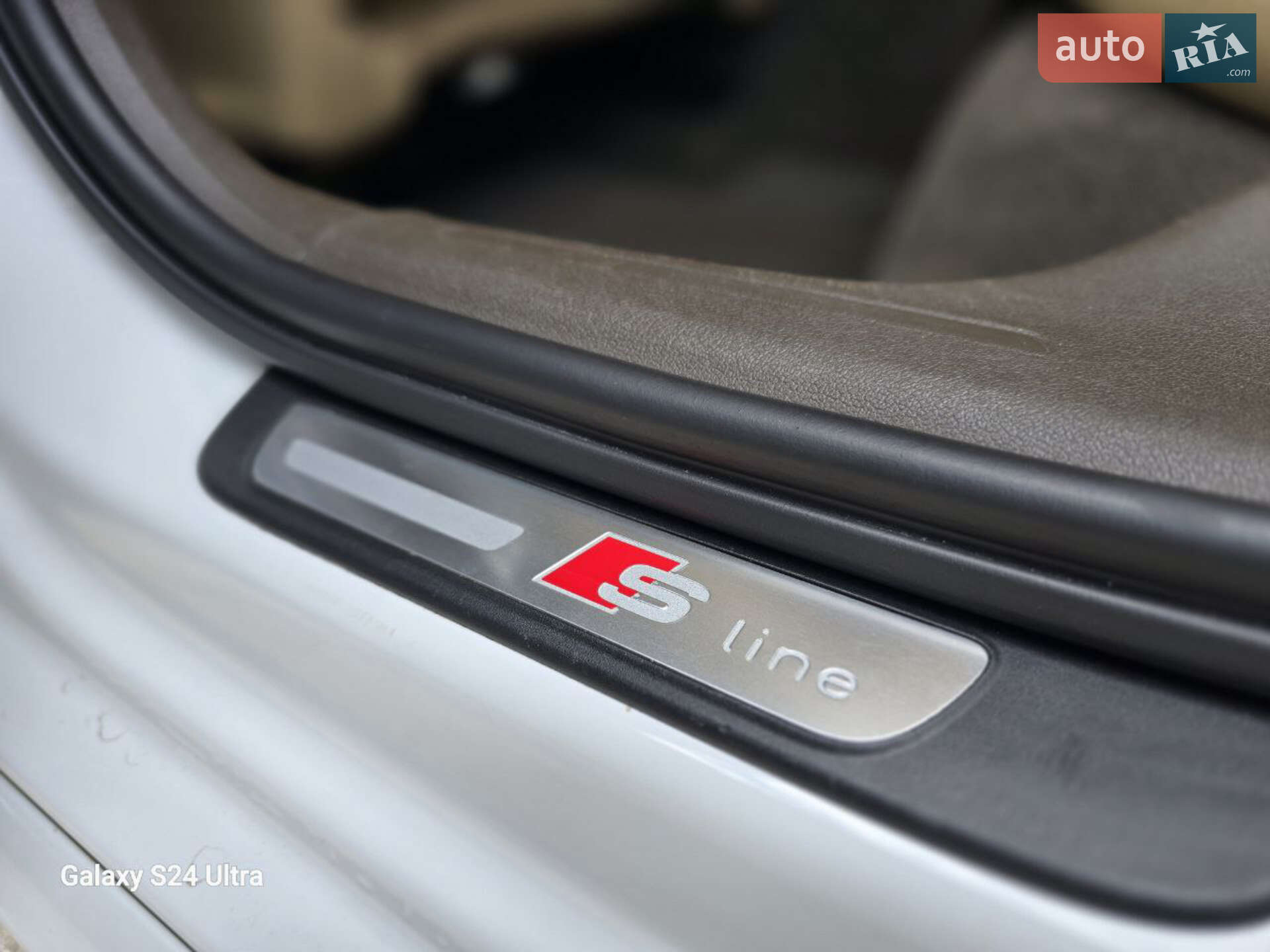Audi A4 2015 VIN WAUBFAFL4FN036362 фото оголошення 7 з 20
