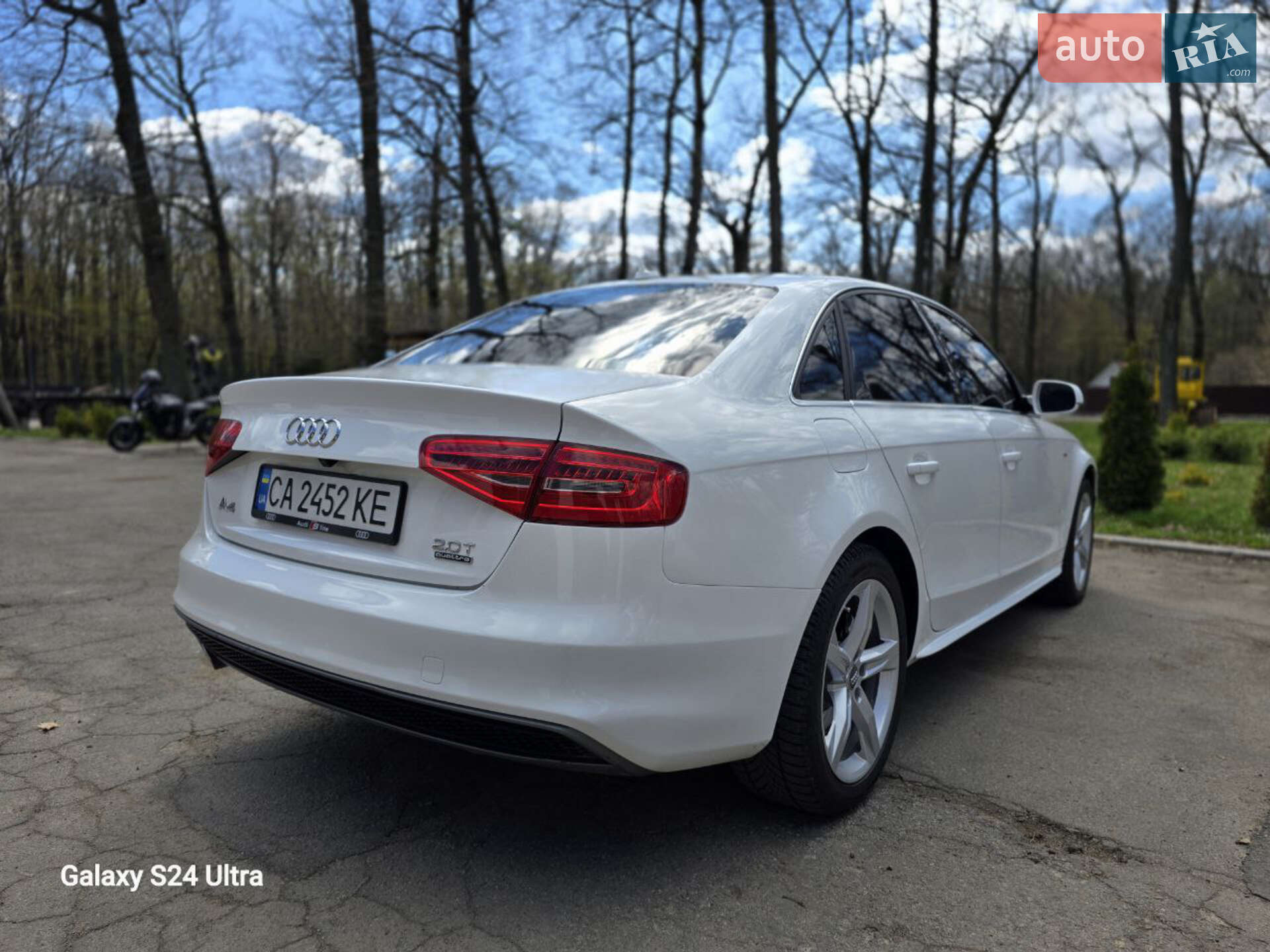 Audi A4 2015 VIN WAUBFAFL4FN036362 фото оголошення 4 з 20