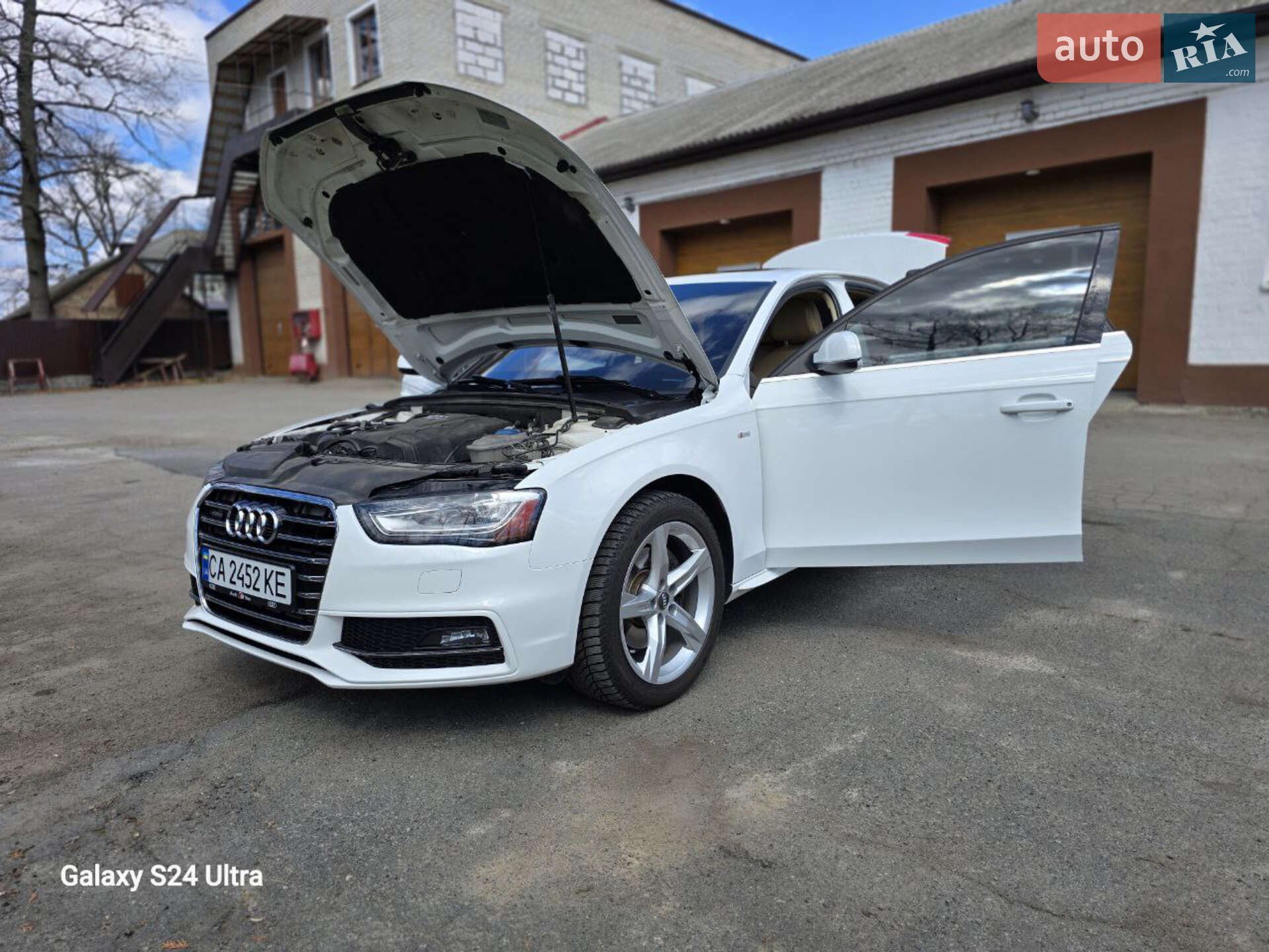 Audi A4 2015 VIN WAUBFAFL4FN036362 фото оголошення 15 з 20