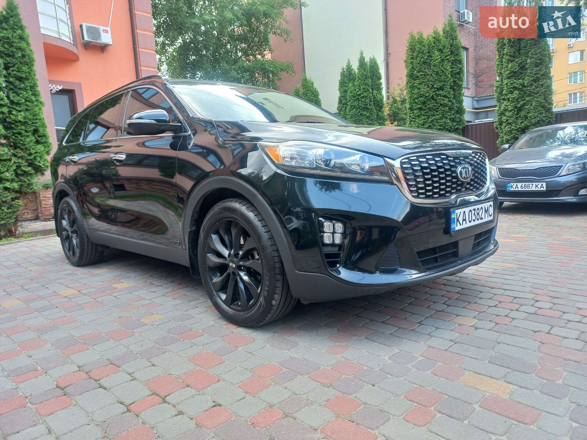 Kia Sorento 2019 VIN 5XYPGDA53KG591224 фото оголошення 14 з 22
