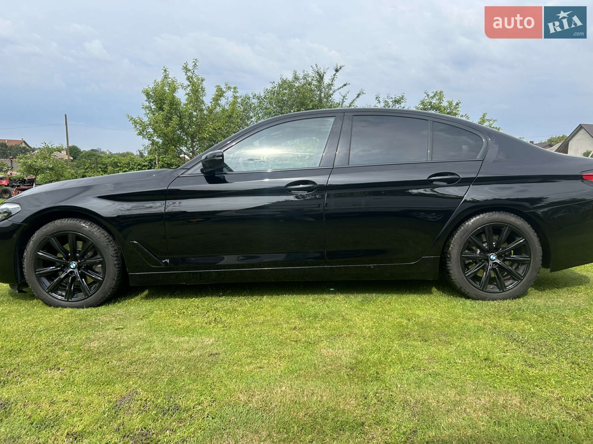 BMW 5 Series 2022 VIN WBA71AG0X0CK35184 фото оголошення 28 з 34