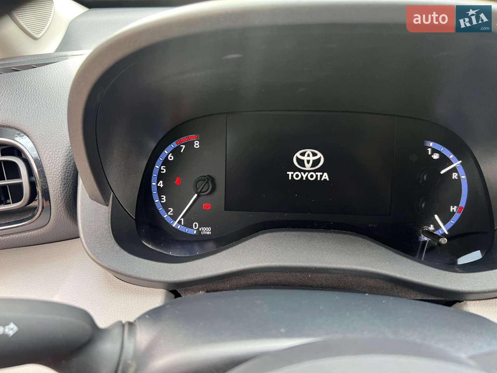 Toyota Yaris Cross 2022 VIN JTDKAABB90A005430 фото оголошення 8 з 10