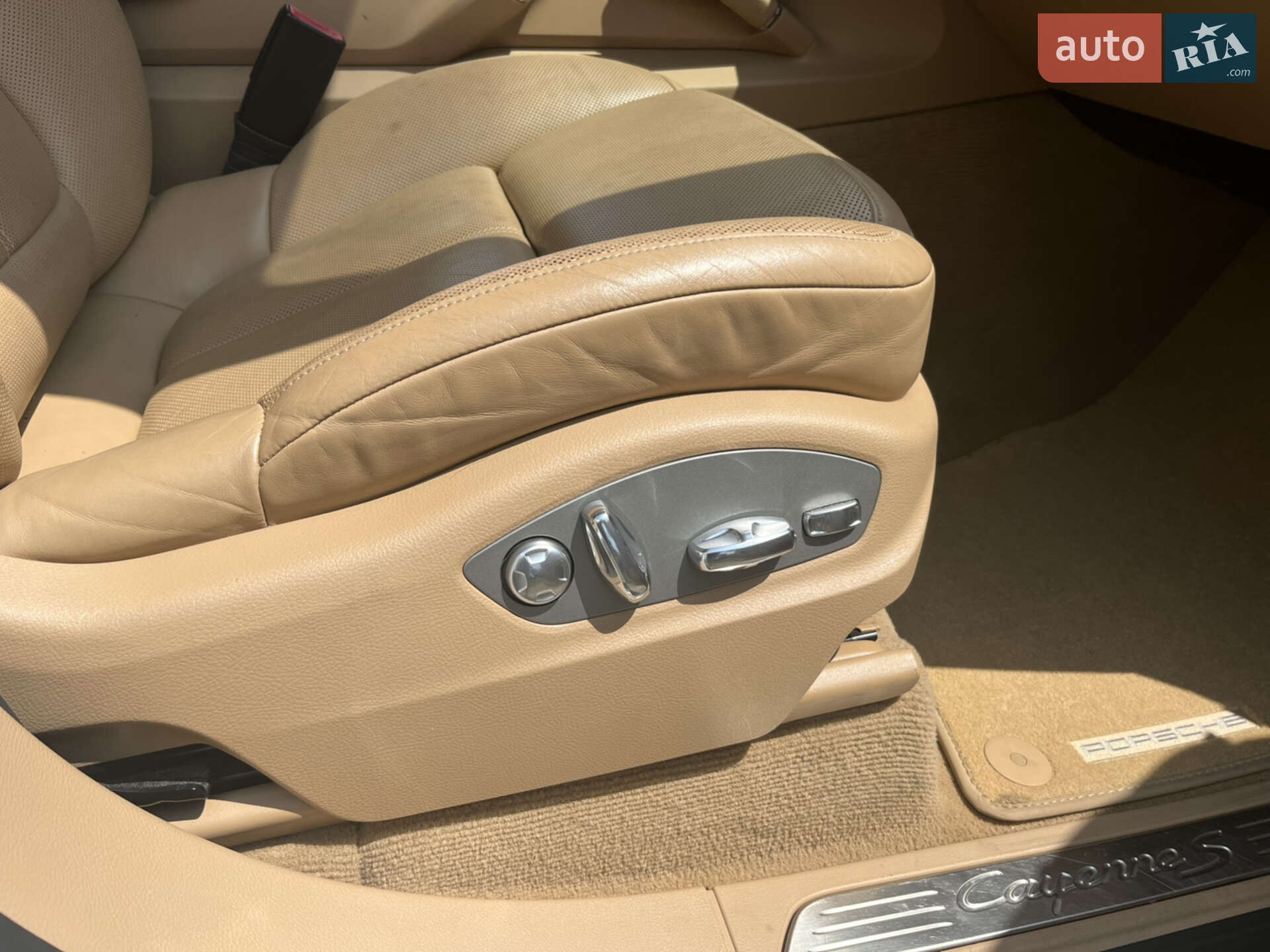 Porsche Cayenne 2013 VIN WP1AE2A20DLA15831 фото оголошення 25 з 29