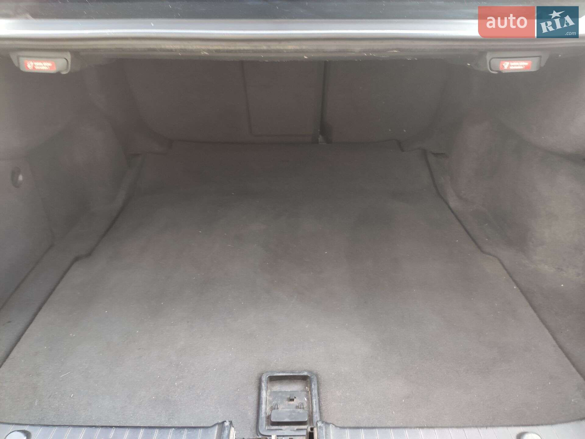Mercedes-Benz E-Class 2003 VIN WDB2110061A439031 фото оголошення 4 з 30
