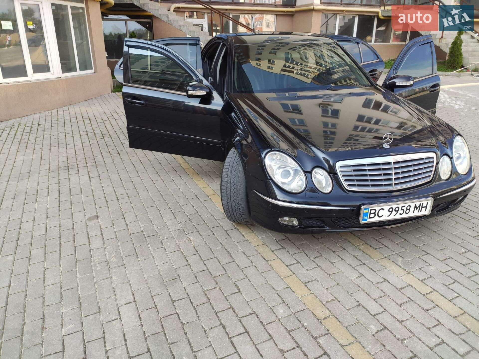 Mercedes-Benz E-Class 2003 VIN WDB2110061A439031 фото оголошення 19 з 30