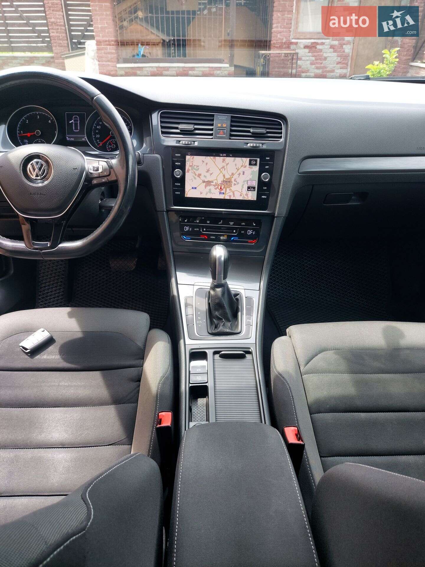 Volkswagen Golf 2017 VIN WVWZZZAUZJP548229 фото оголошення 20 з 28