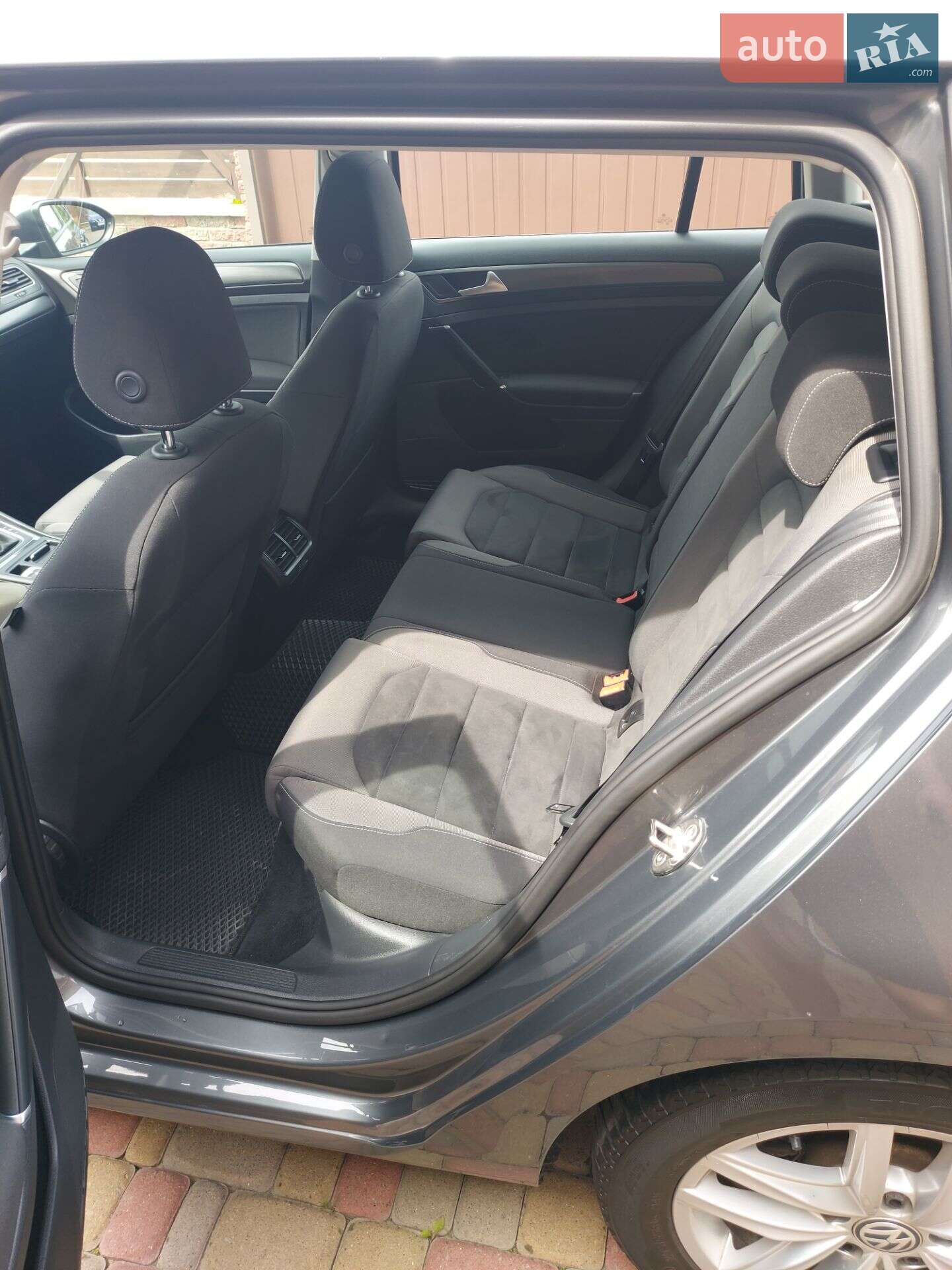 Volkswagen Golf 2017 VIN WVWZZZAUZJP548229 фото оголошення 23 з 28