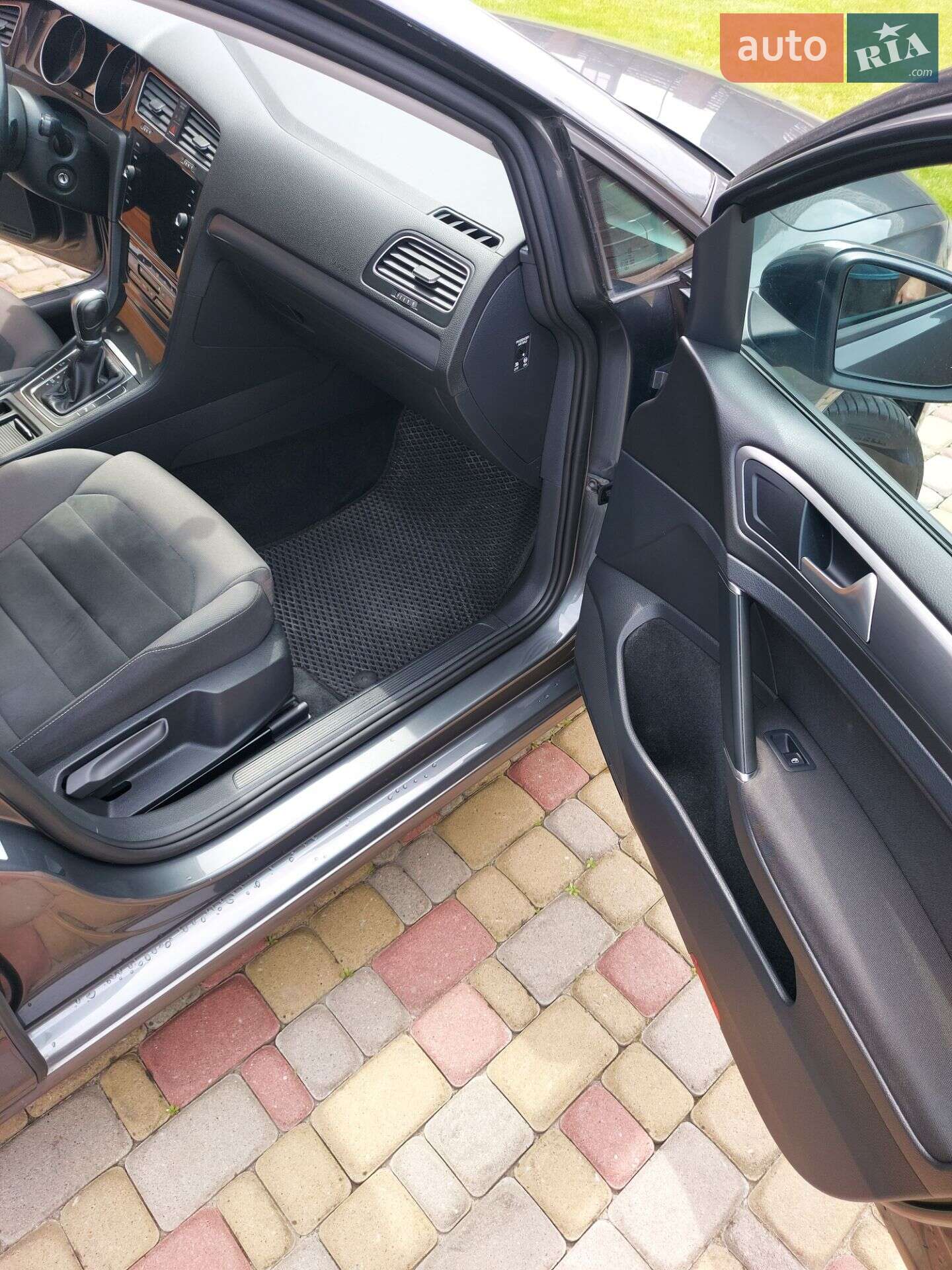 Volkswagen Golf 2017 VIN WVWZZZAUZJP548229 фото оголошення 26 з 28