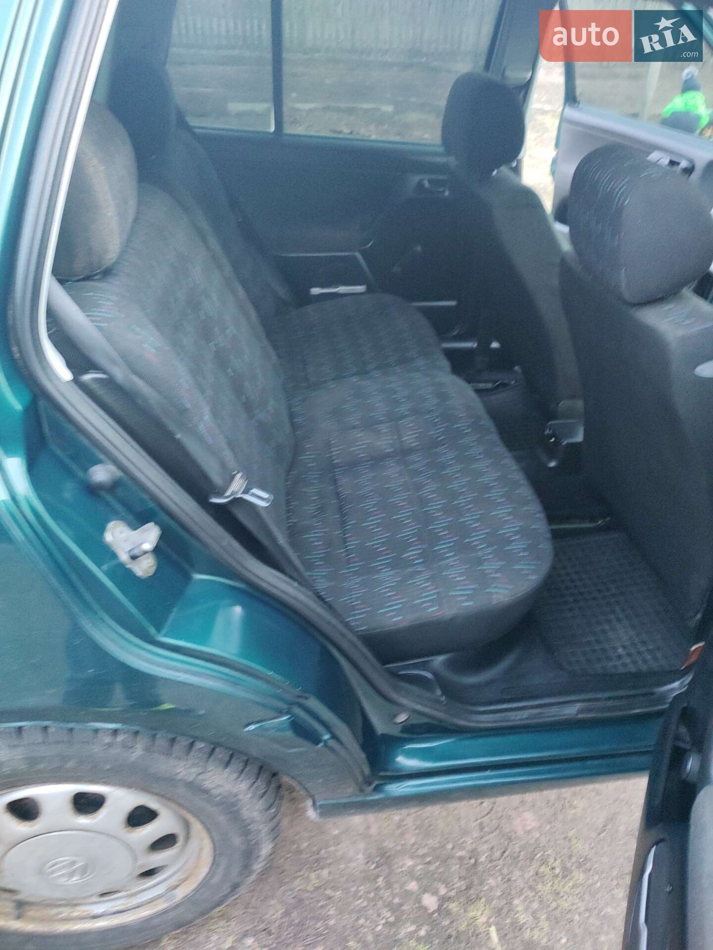 Volkswagen Golf 1998 VIN WVWZZZ1HZWW002729 фото оголошення 2 з 11