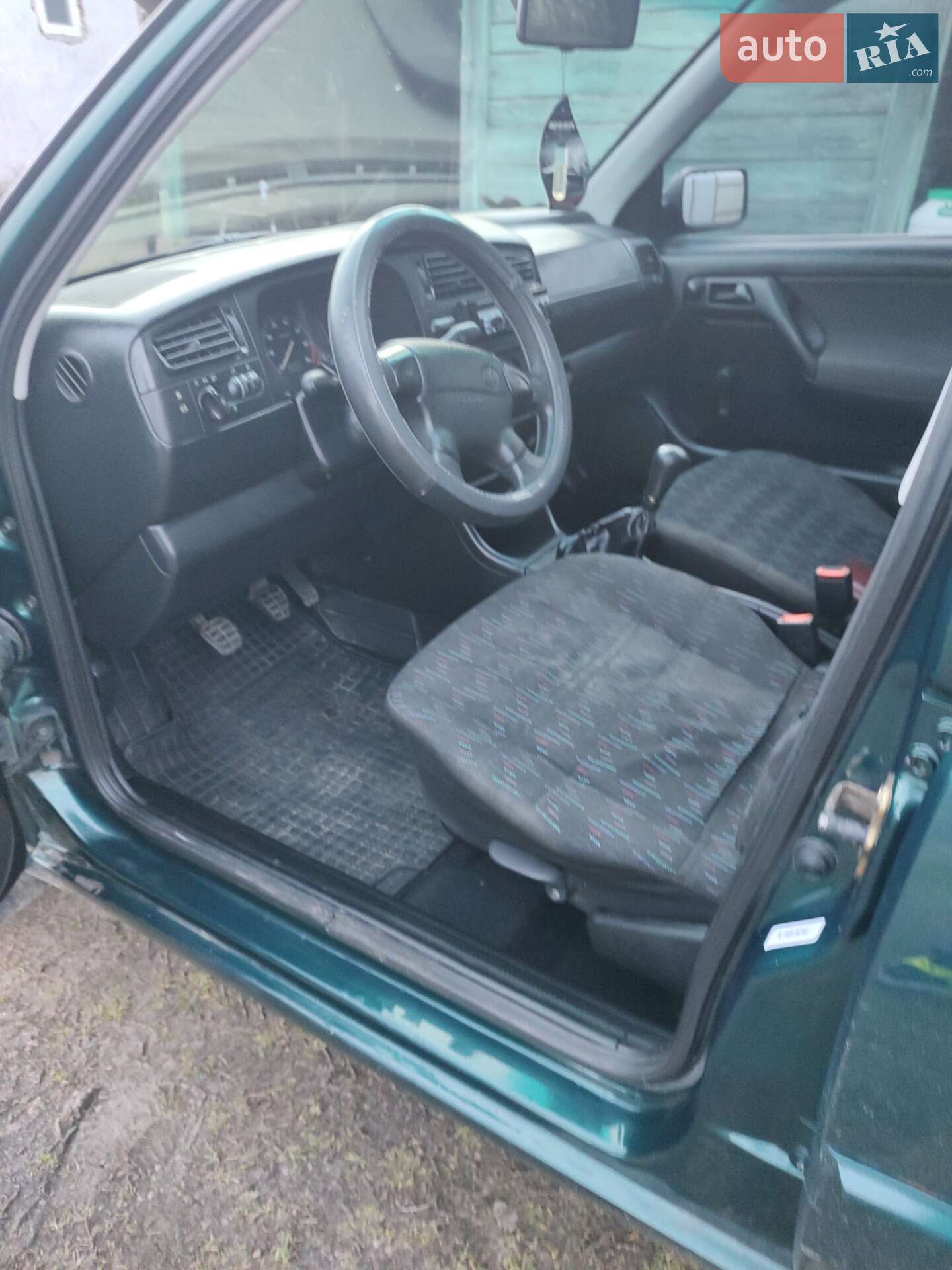 Volkswagen Golf 1998 VIN WVWZZZ1HZWW002729 фото оголошення 7 з 11