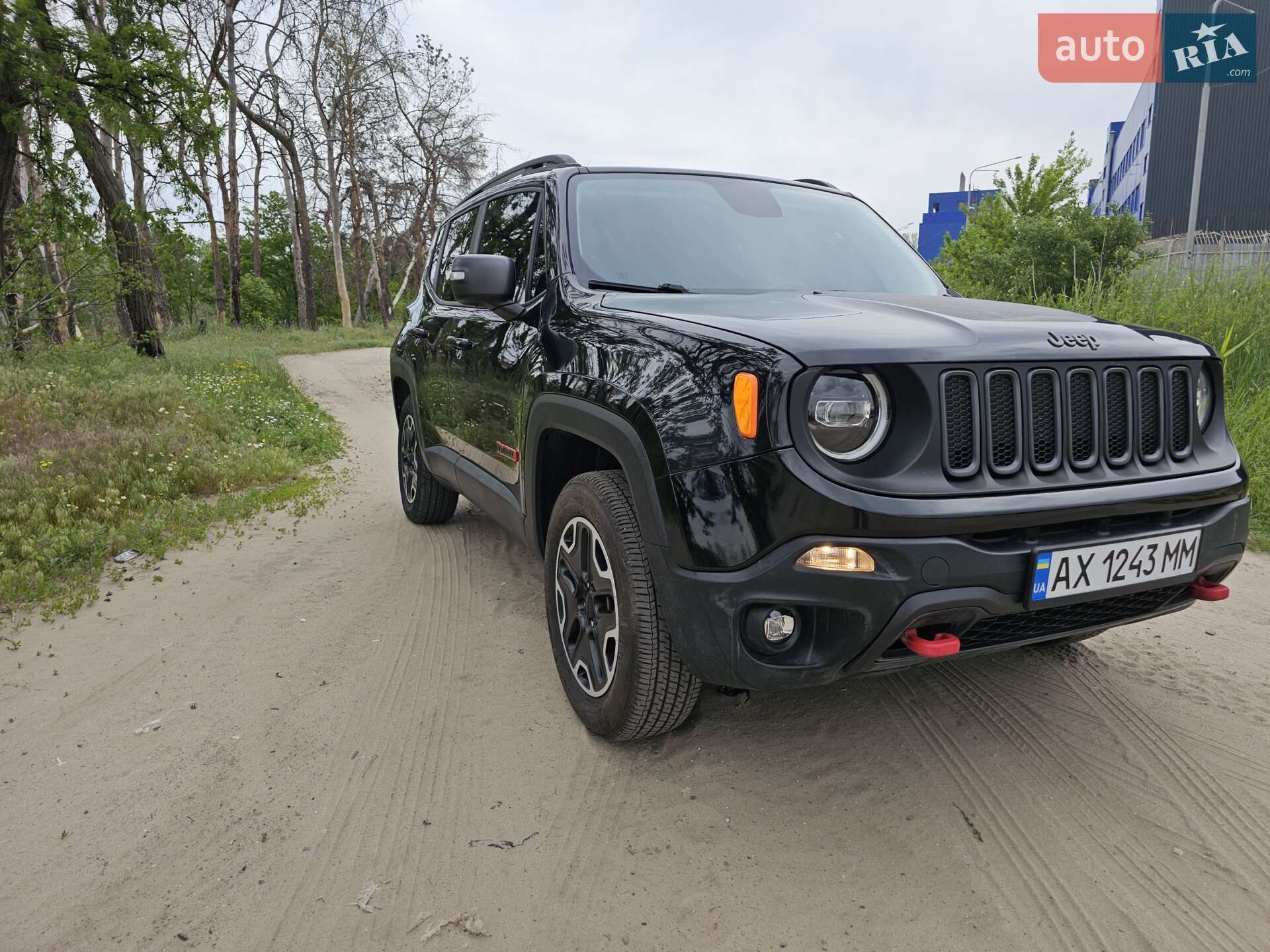 Jeep Renegade 2017 VIN ZACCJBCB2HPF81252 фото оголошення 8 з 15