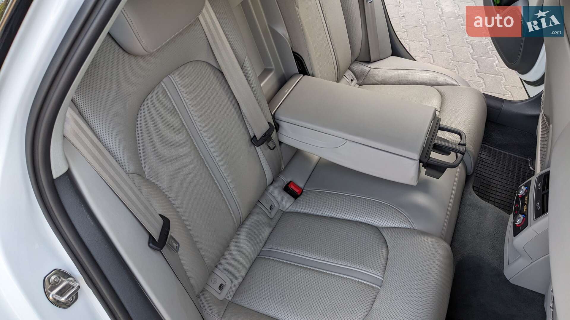 Audi A6 2015 VIN WAUZZZ4G5FN069011 фото оголошення 21 з 66