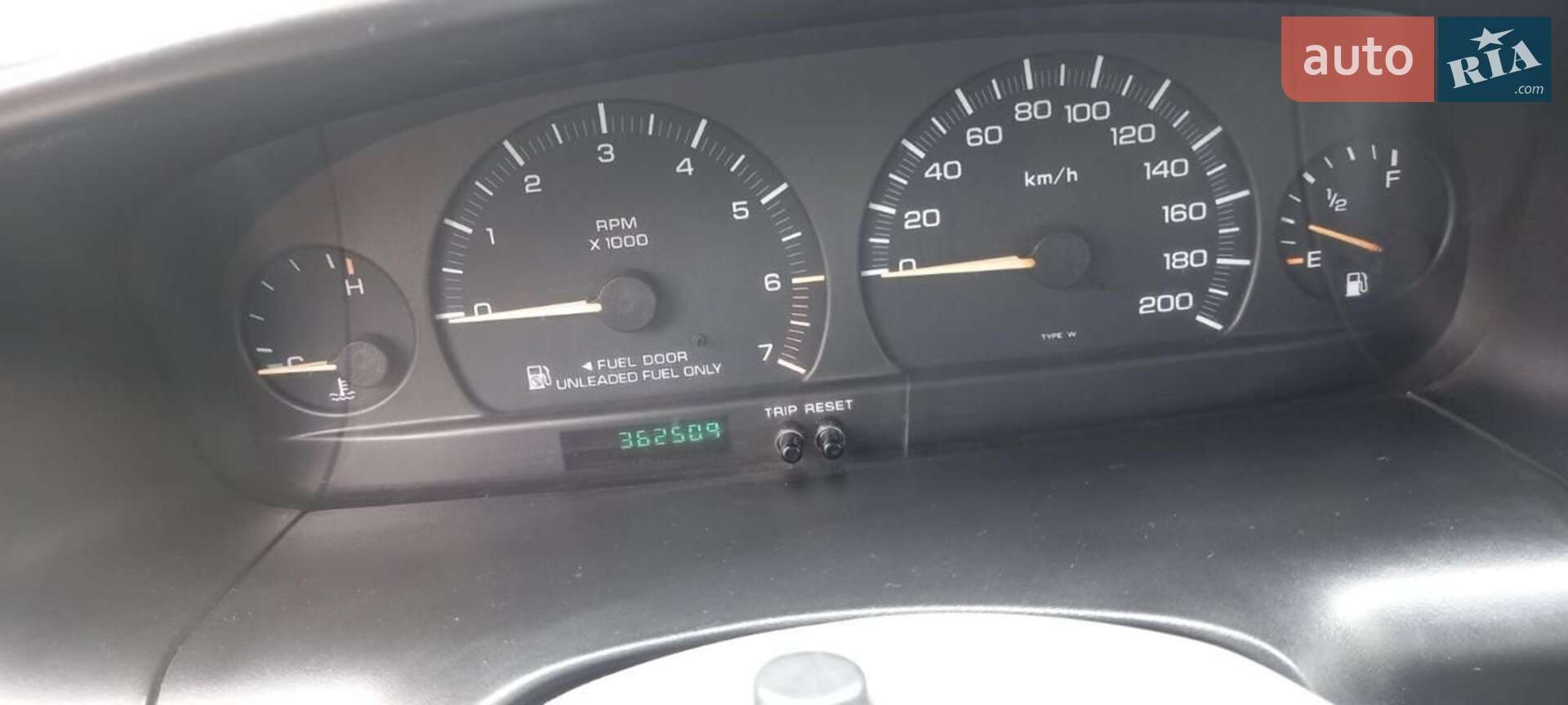 Chrysler Grand Voyager 1999 VIN 1C4GYN5BXYU505742 фото оголошення 4 з 10
