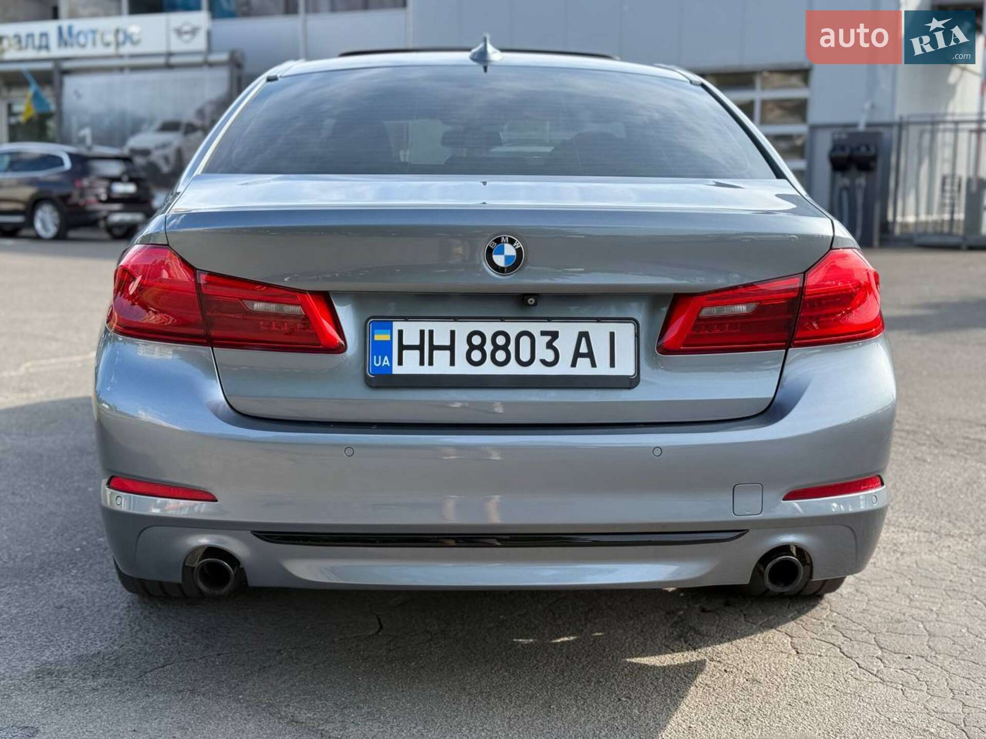 BMW 5 Series 2019 VIN WBAJA5C56KBX49041 фото оголошення 33 з 33