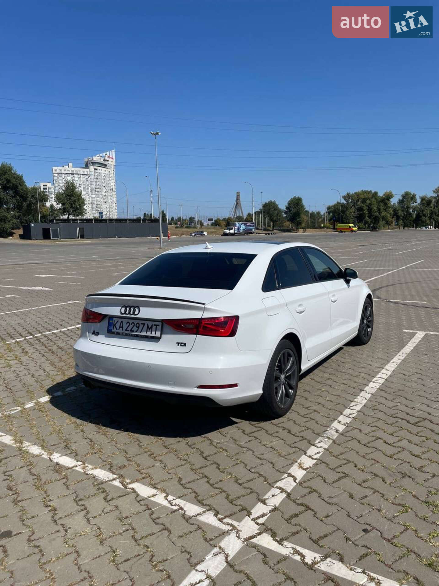 Audi A3 2016 VIN WAUZZZ8V2G1112057 фото оголошення 7 з 11