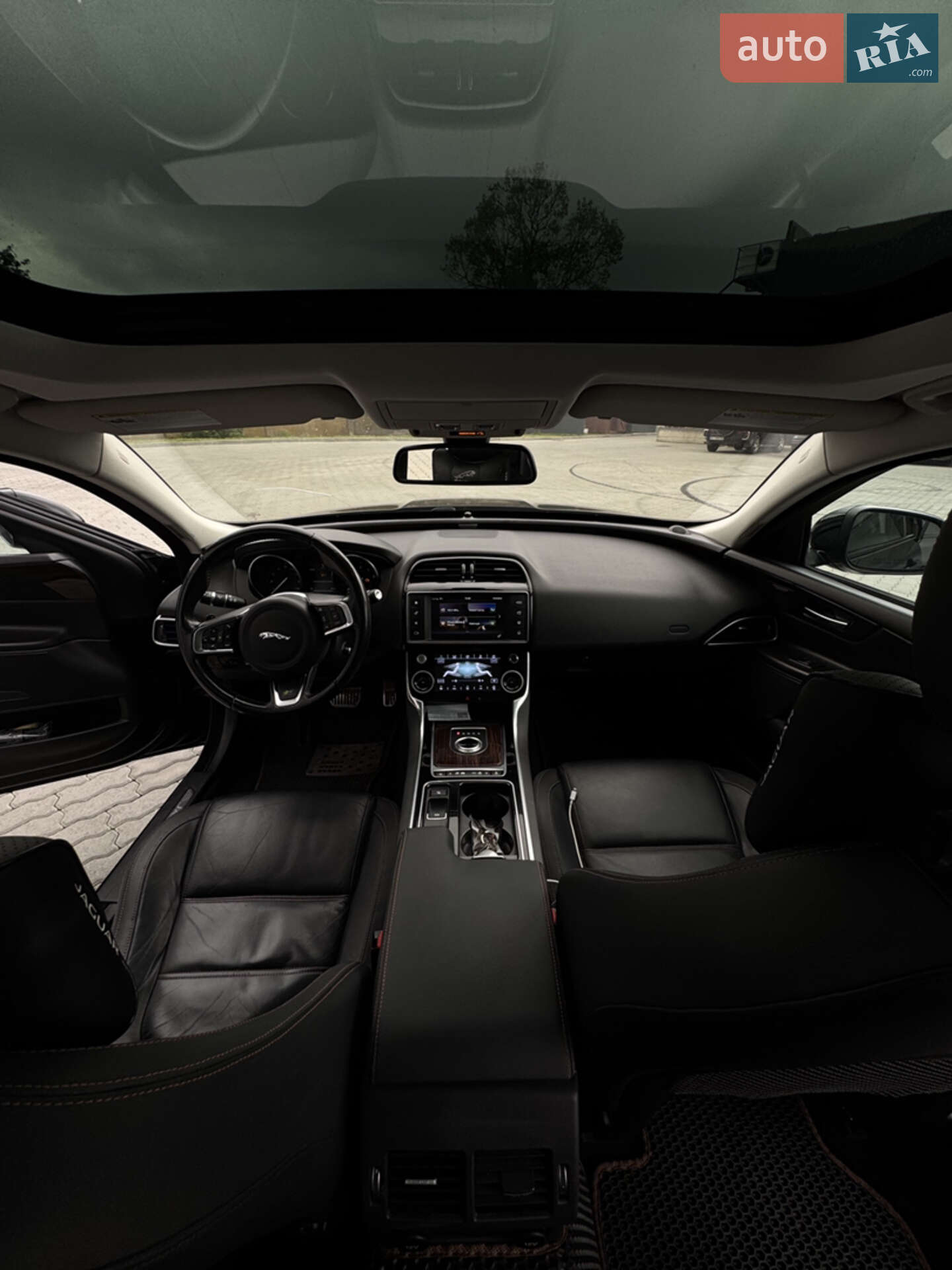 Jaguar XE 2017 VIN SAJAE4FX5JCP32319 фото оголошення 17 з 32