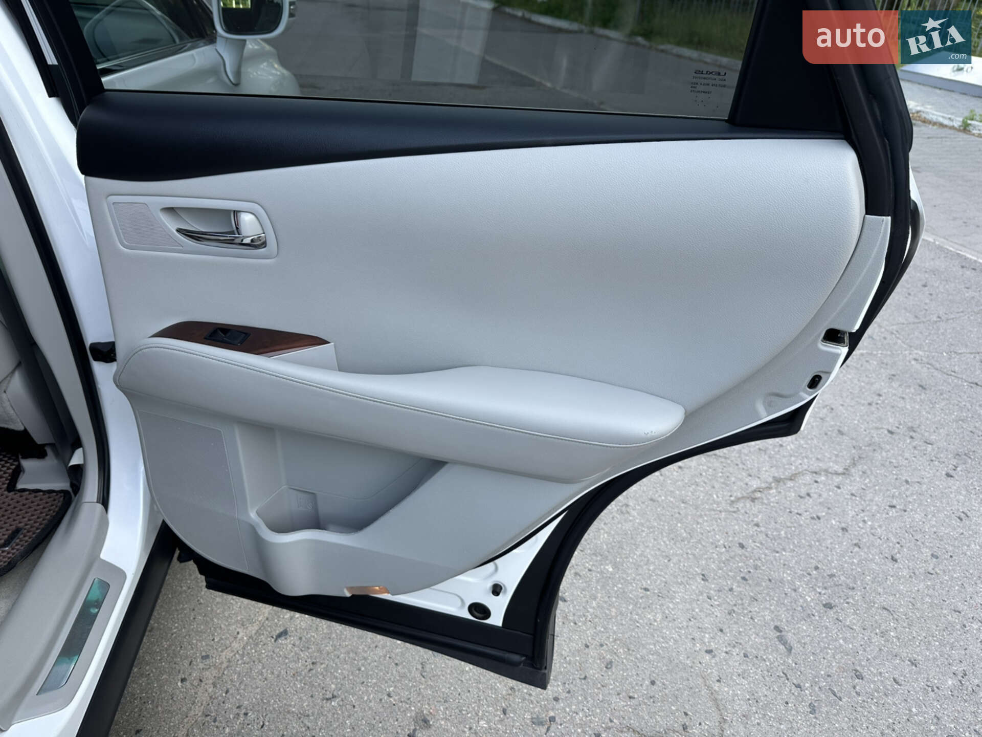 Lexus RX 2011 VIN 2T2BK1BA7BC099564 фото оголошення 4 з 18