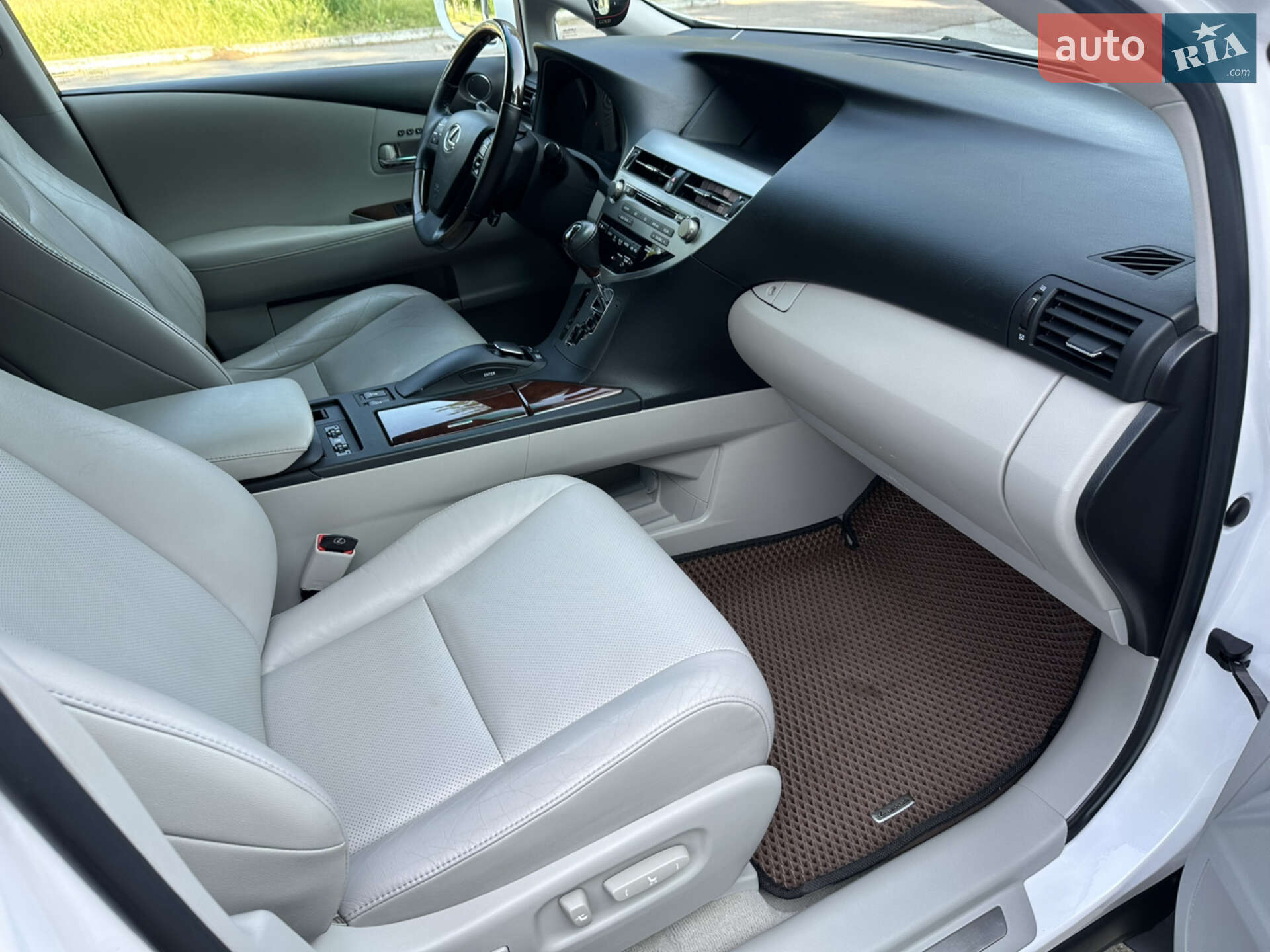 Lexus RX 2011 VIN 2T2BK1BA7BC099564 фото оголошення 9 з 18