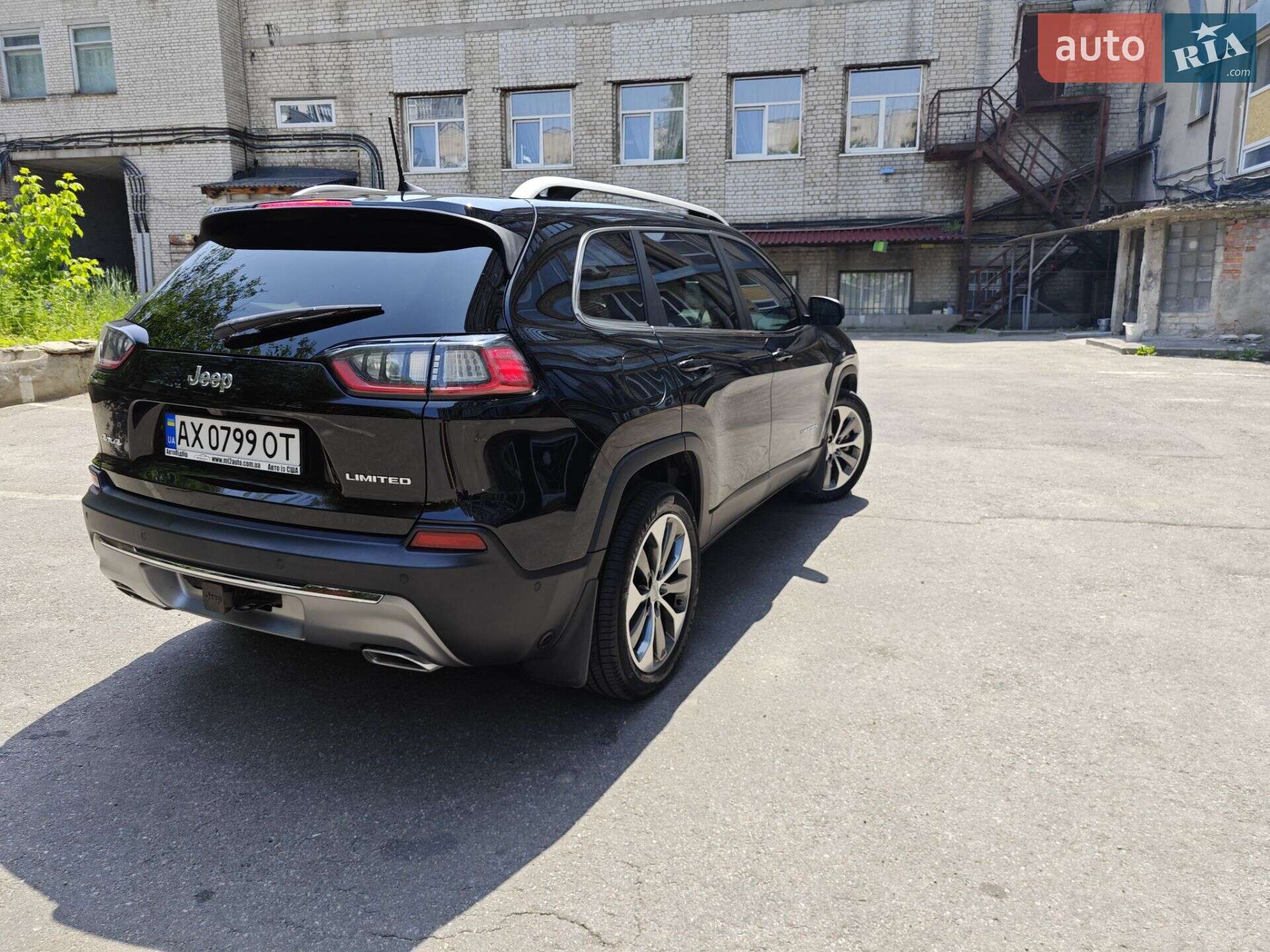 Jeep Cherokee 2021 VIN 1C4PJMDX0MD185207 фото оголошення 9 з 11