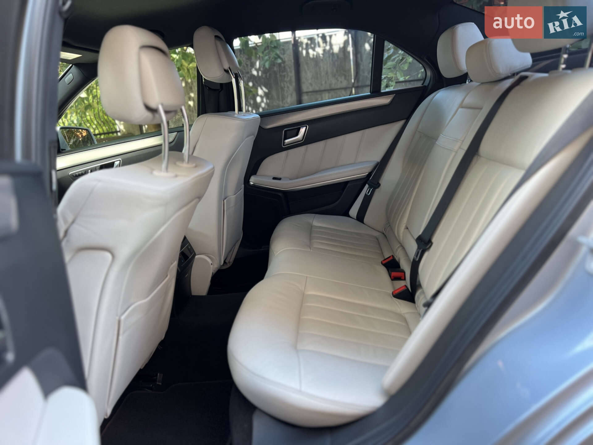 Mercedes-Benz E-Class 2015 VIN WDD2120911B268728 фото оголошення 43 з 53