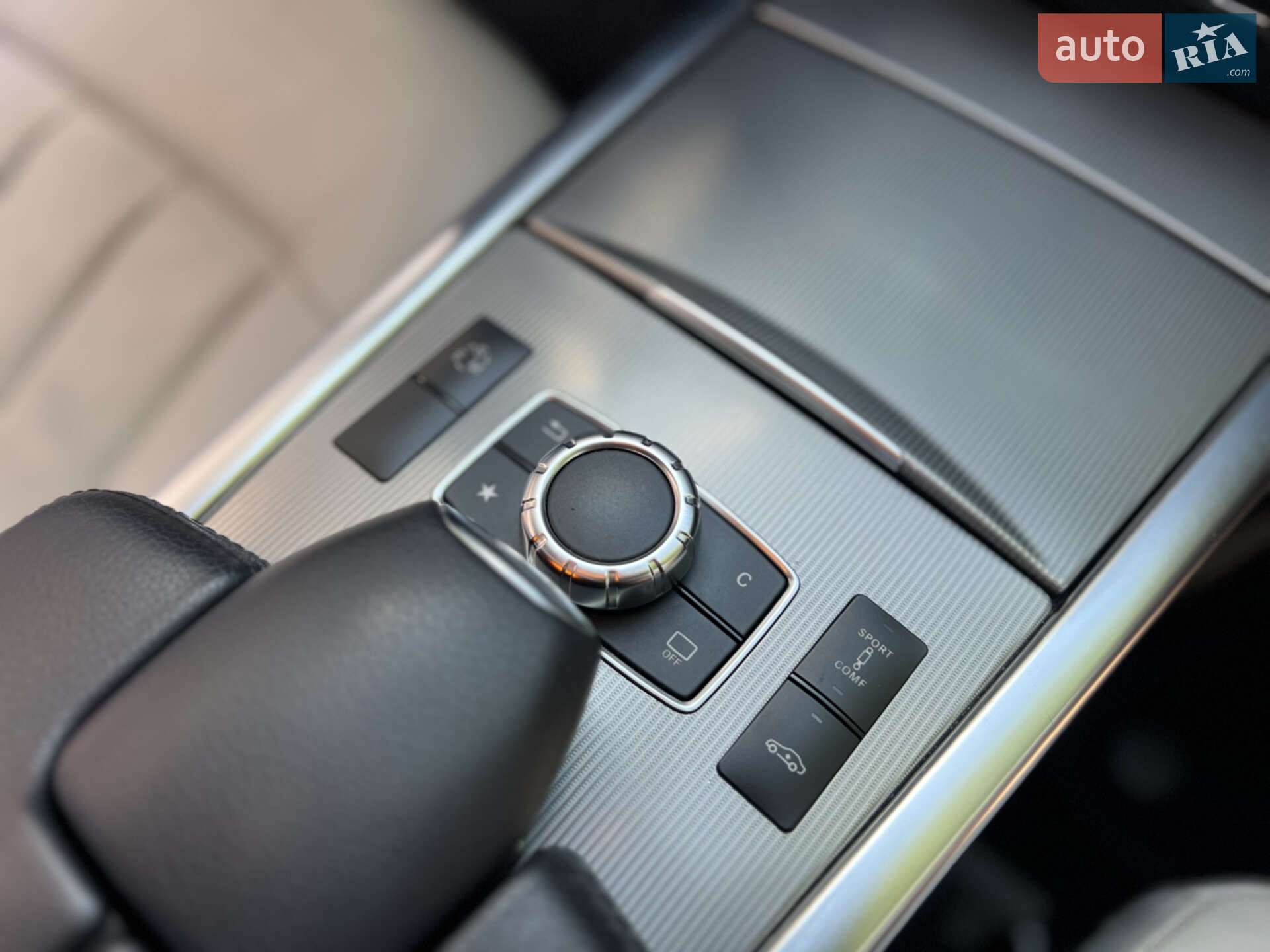 Mercedes-Benz E-Class 2015 VIN WDD2120911B268728 фото оголошення 39 з 53