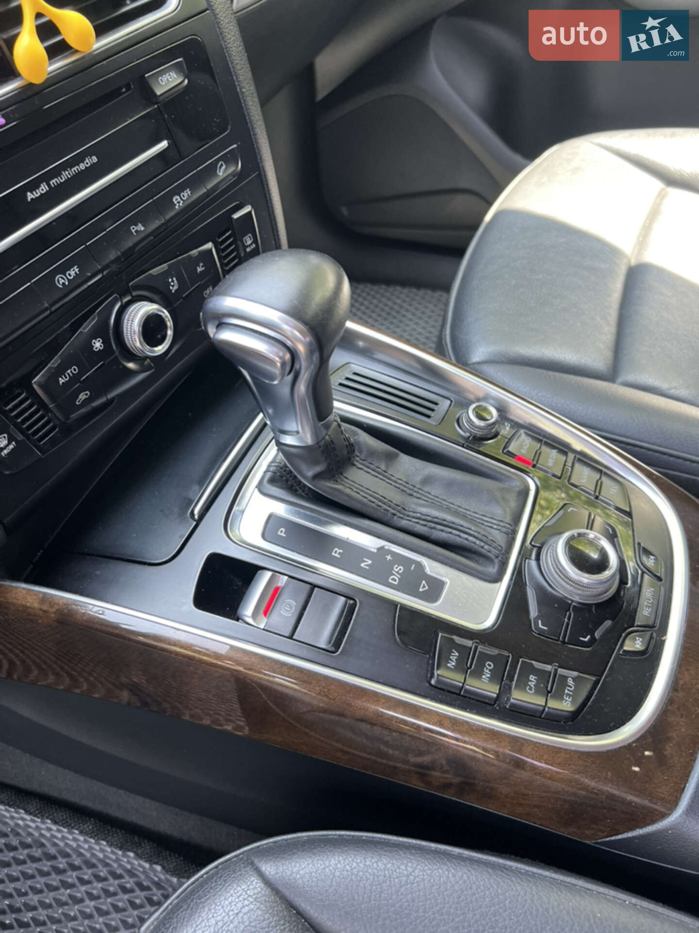 Audi Q5 2012 VIN WAUZZZ8R6DA034901 фото оголошення 19 з 23