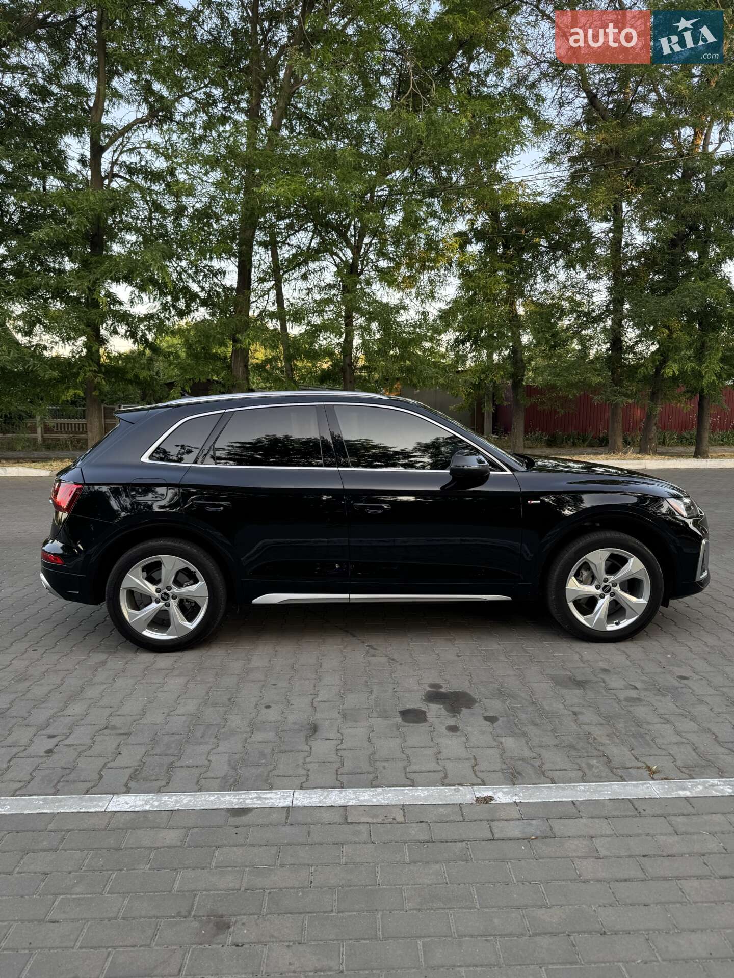 Audi Q5 2021 VIN WA1EAAFY2N2045467 фото оголошення 5 з 40