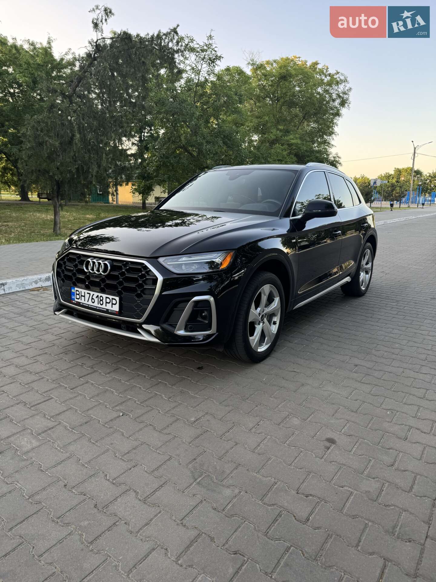 Audi Q5 2021 VIN WA1EAAFY2N2045467 фото оголошення 12 з 40