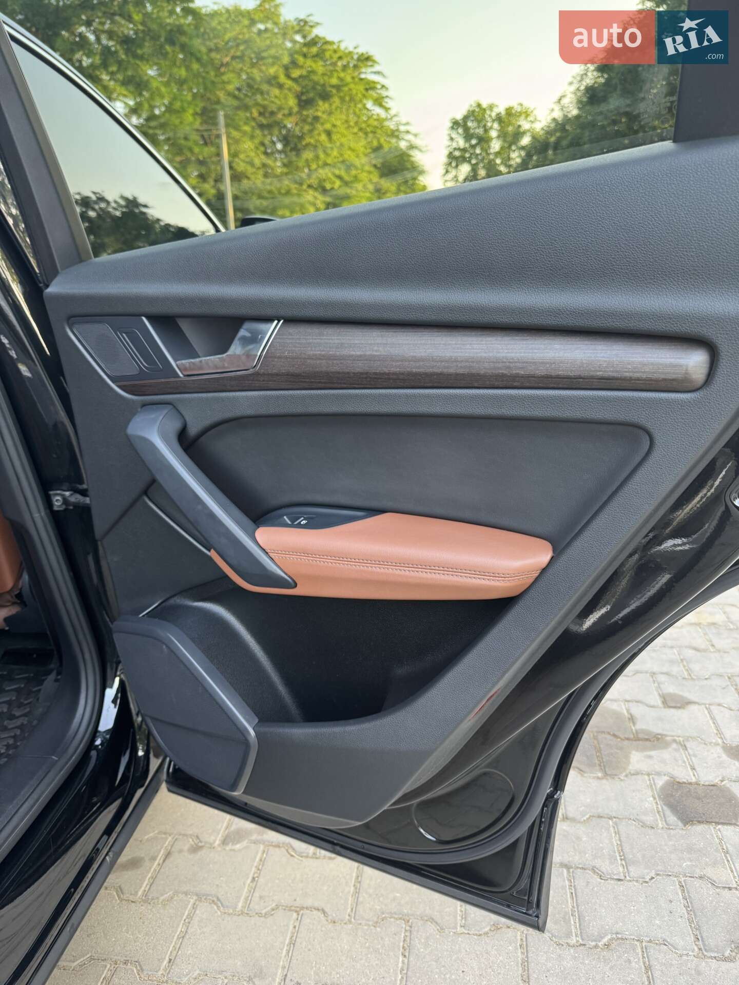 Audi Q5 2021 VIN WA1EAAFY2N2045467 фото оголошення 23 з 40