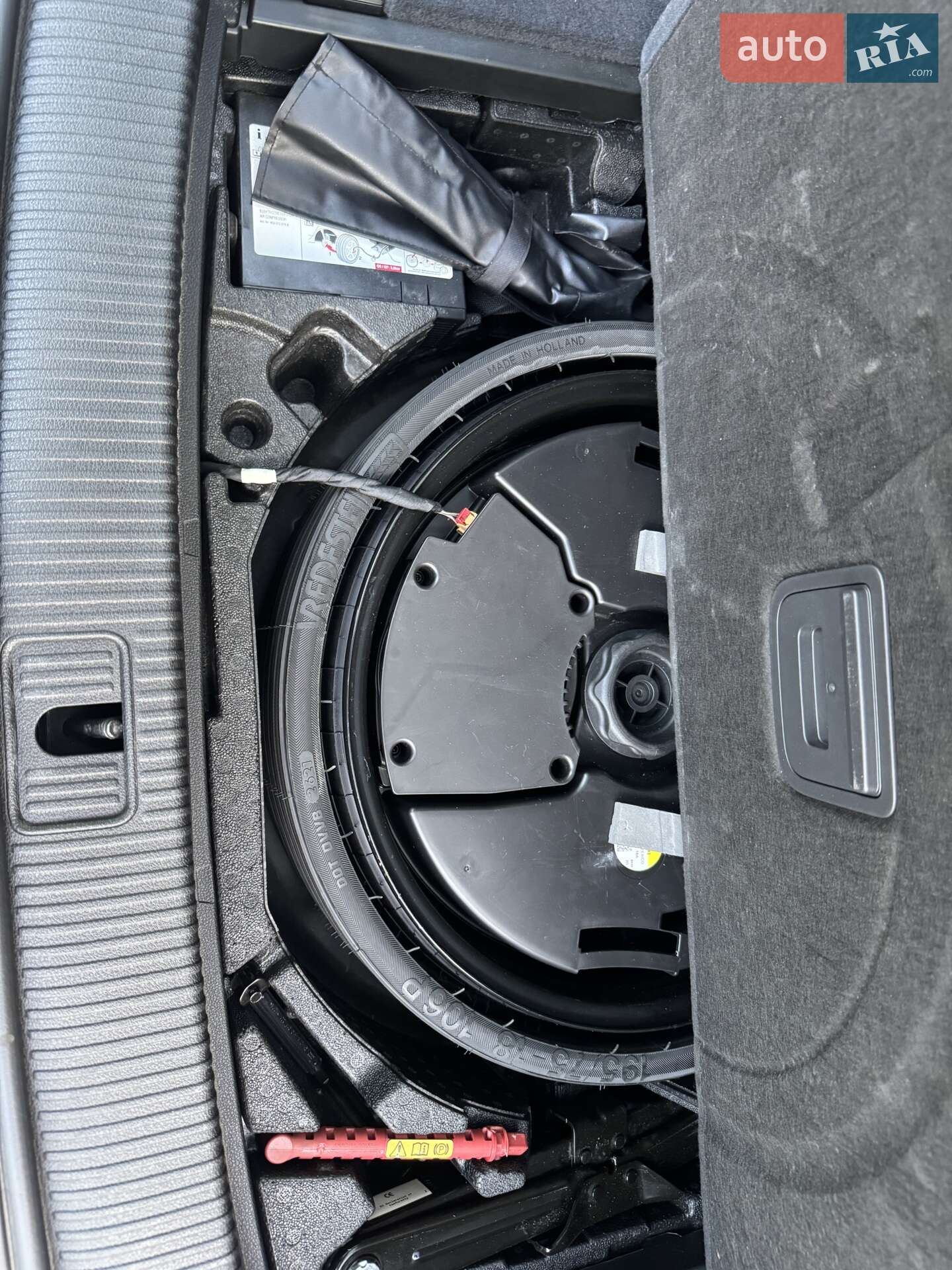 Audi Q5 2021 VIN WA1EAAFY2N2045467 фото оголошення 21 з 40