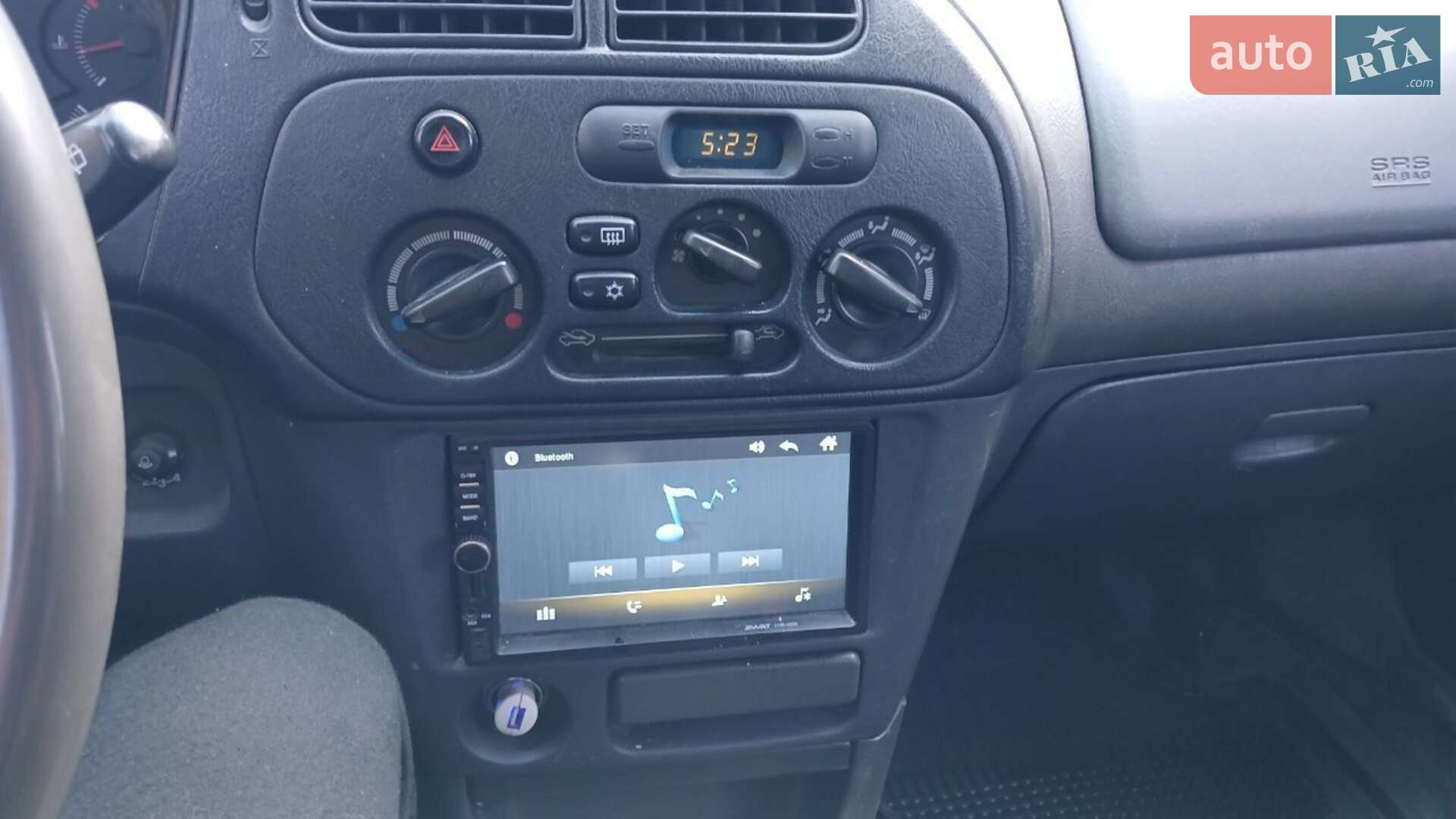 Mitsubishi Colt 2002 VIN JMBMNCJ1A2U000412 фото оголошення 2 з 5