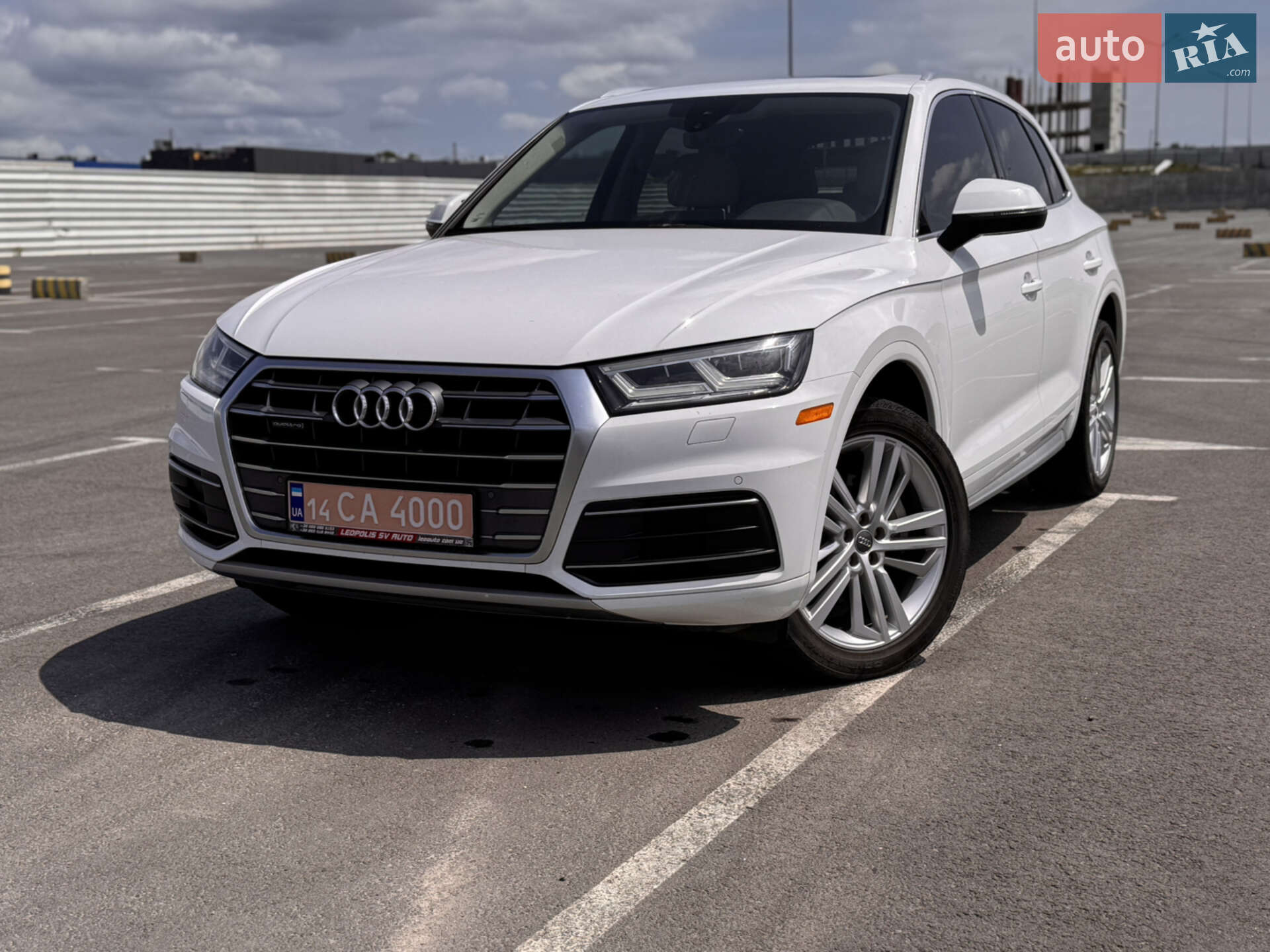 Audi Q5 2017 VIN WA1BNAFY8J2015021 фото оголошення 4 з 36