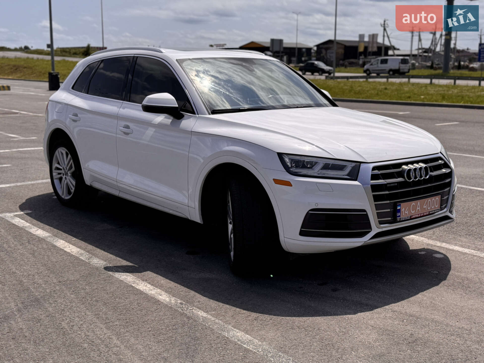 Audi Q5 2017 VIN WA1BNAFY8J2015021 фото оголошення 6 з 36