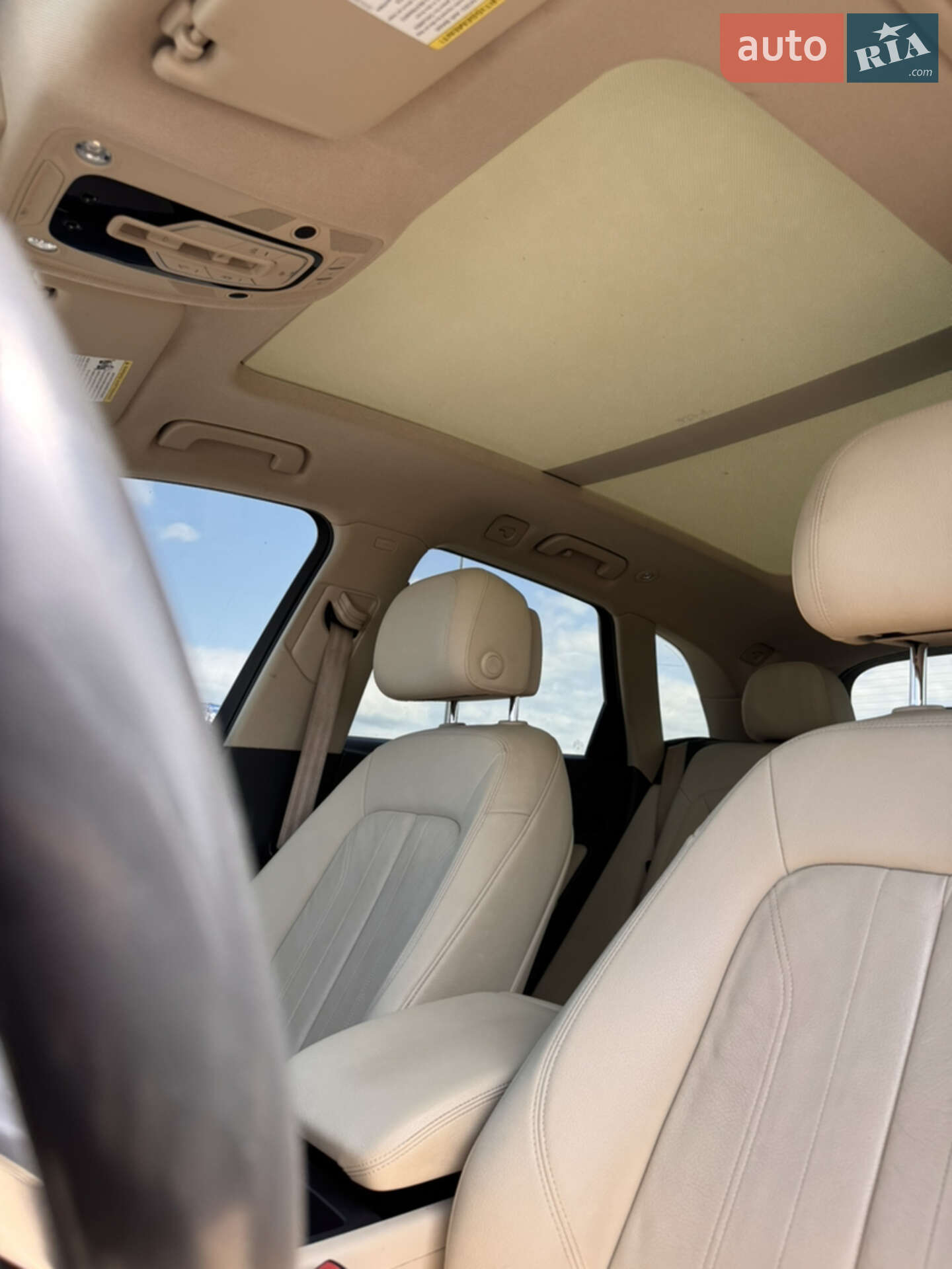 Audi Q5 2017 VIN WA1BNAFY8J2015021 фото оголошення 22 з 36