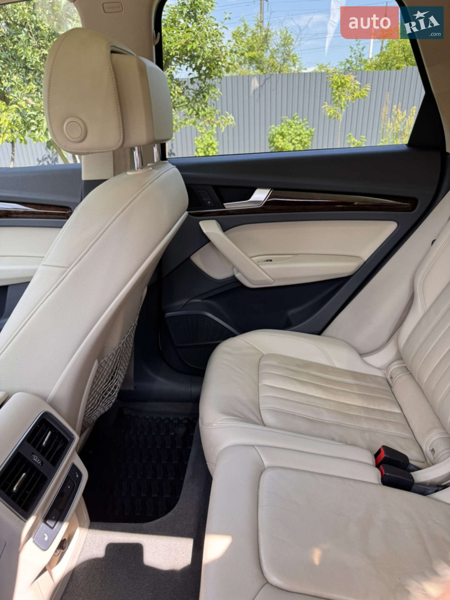 Audi Q5 2017 VIN WA1BNAFY8J2015021 фото оголошення 29 з 36