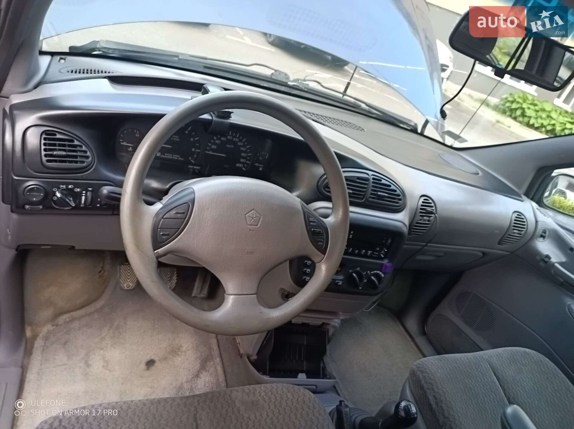 Chrysler Grand Voyager 1999 VIN 1C4GYN5BXYU505742 фото оголошення 3 з 5