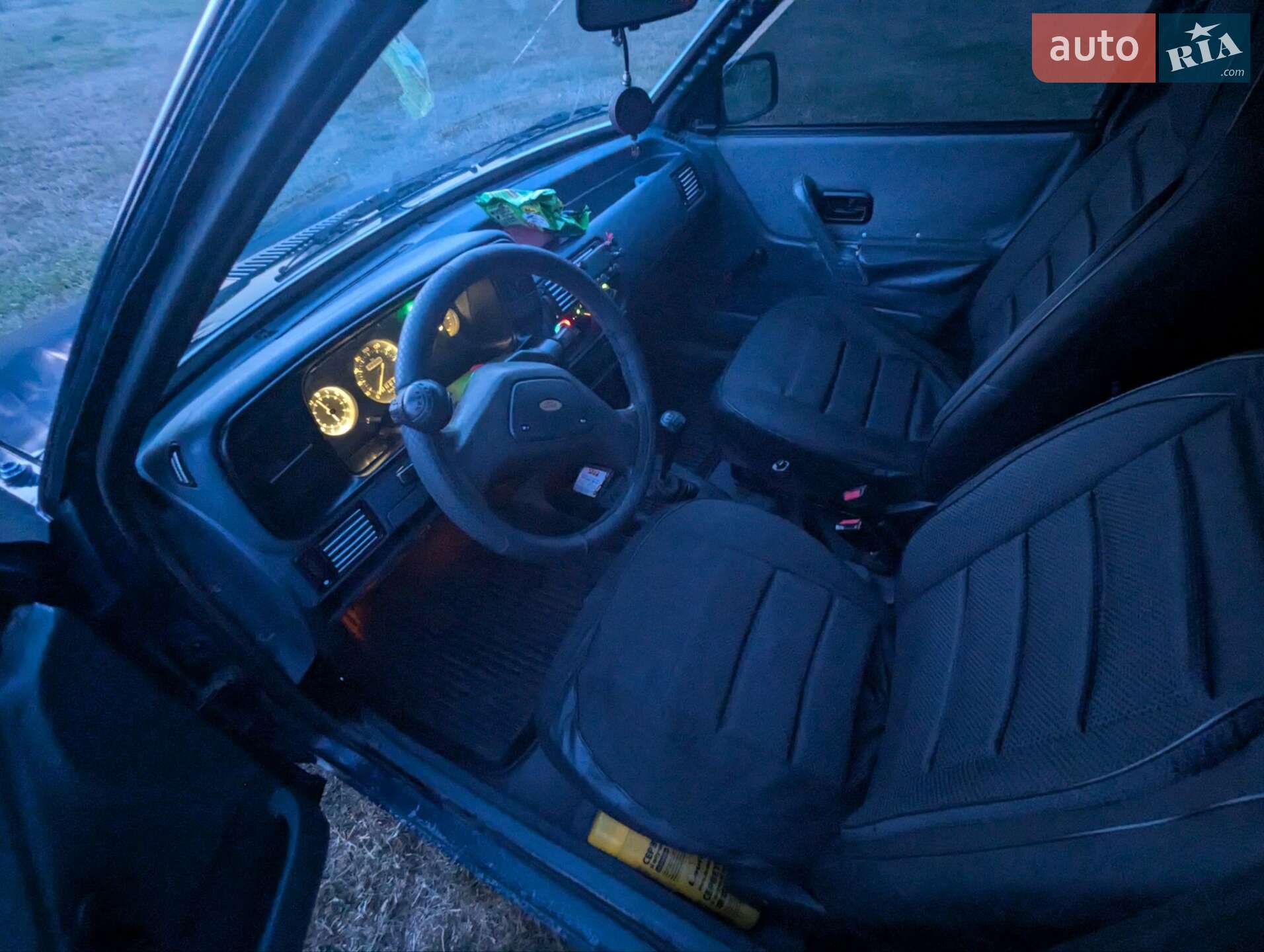 Ford Escort 1988 VIN WF0AXXGCAAJB58292 фото оголошення 59 з 66