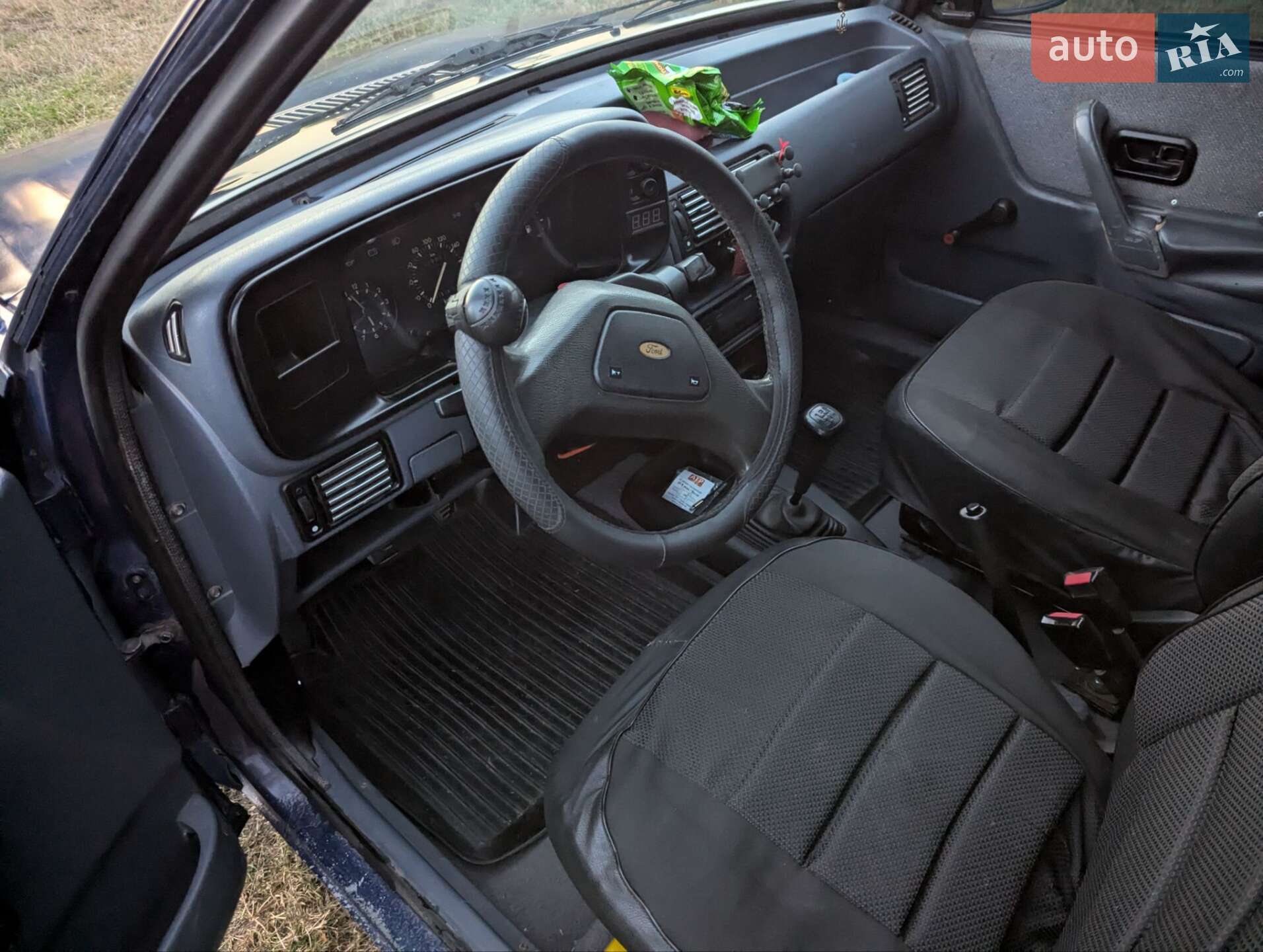 Ford Escort 1988 VIN WF0AXXGCAAJB58292 фото оголошення 62 з 66