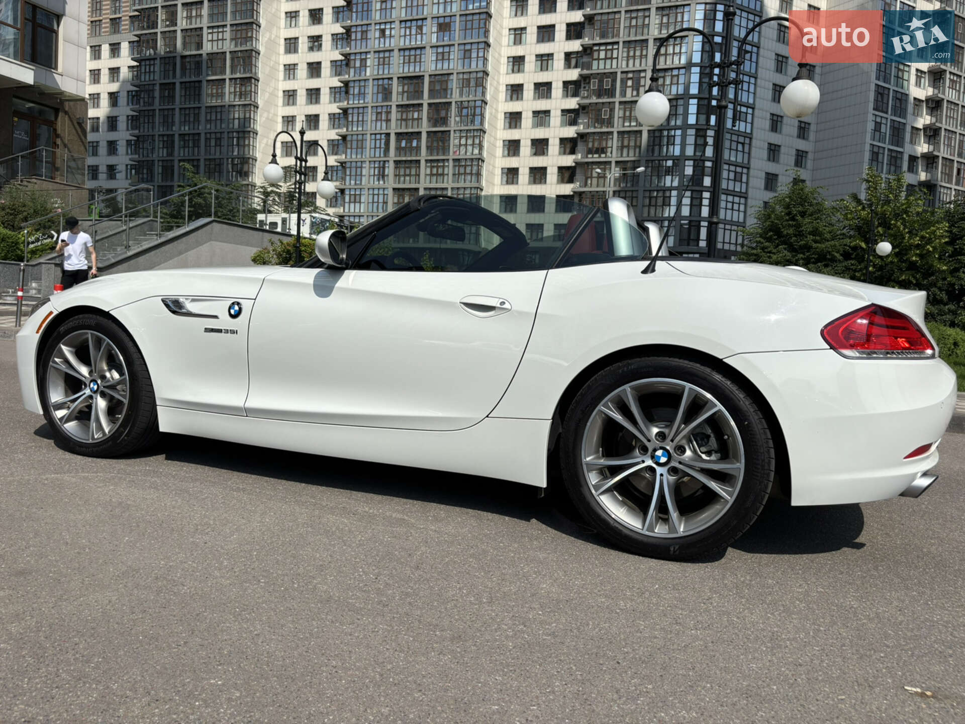 BMW Z4 2016 VIN WBALM7C56G5B60169 фото оголошення 2 з 4