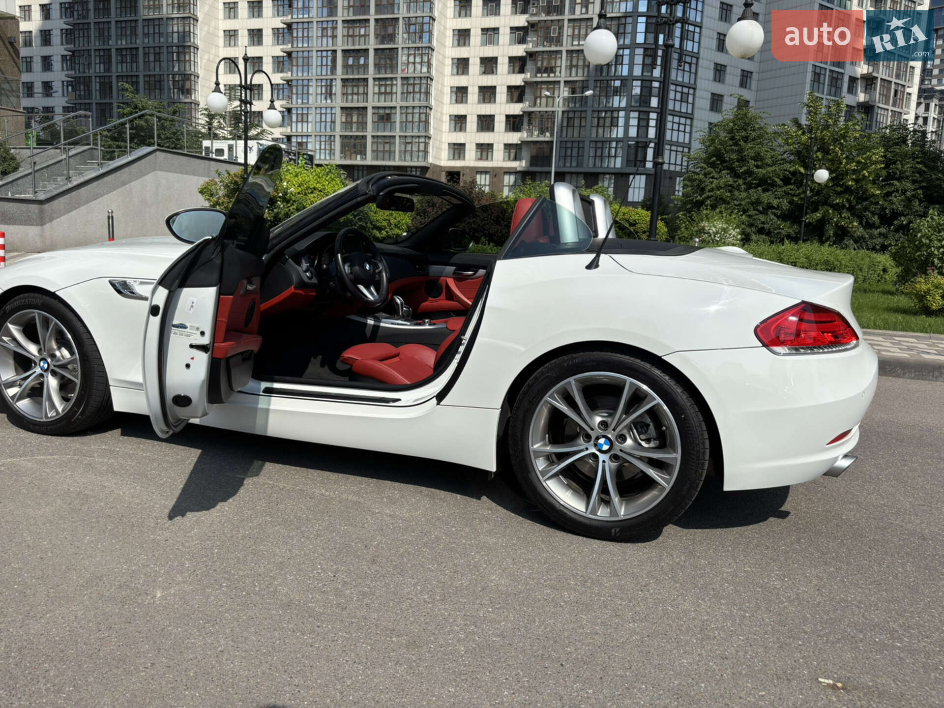 BMW Z4 2016 VIN WBALM7C56G5B60169 фото оголошення 4 з 4