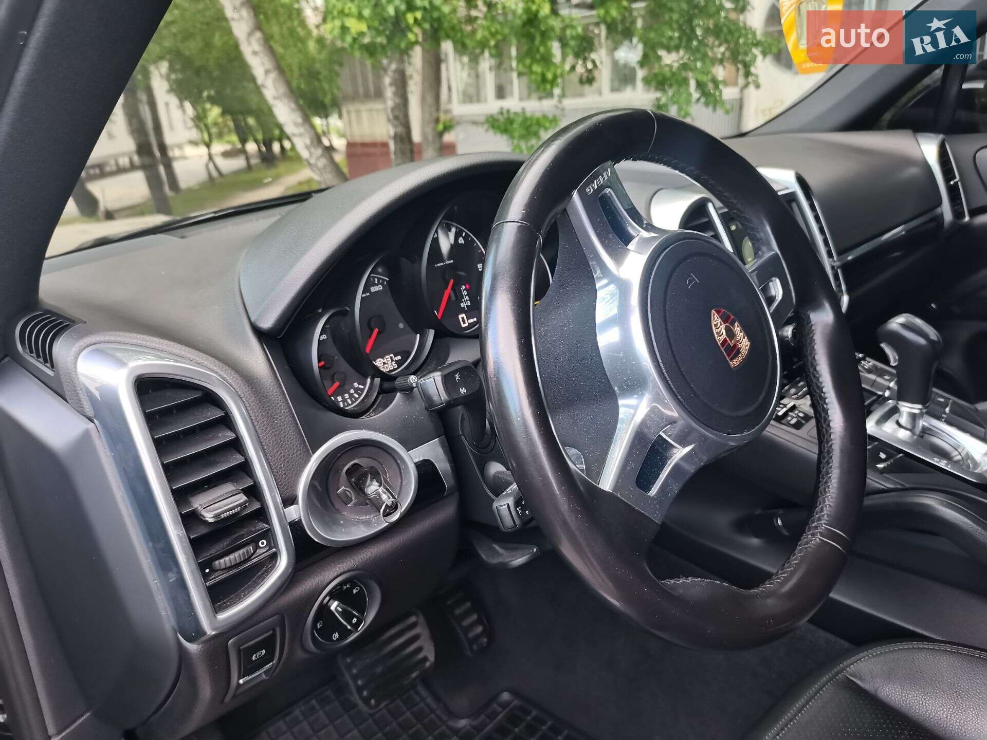 Porsche Cayenne 2014 VIN WP1ZZZ92ZELA42184 фото оголошення 19 з 40