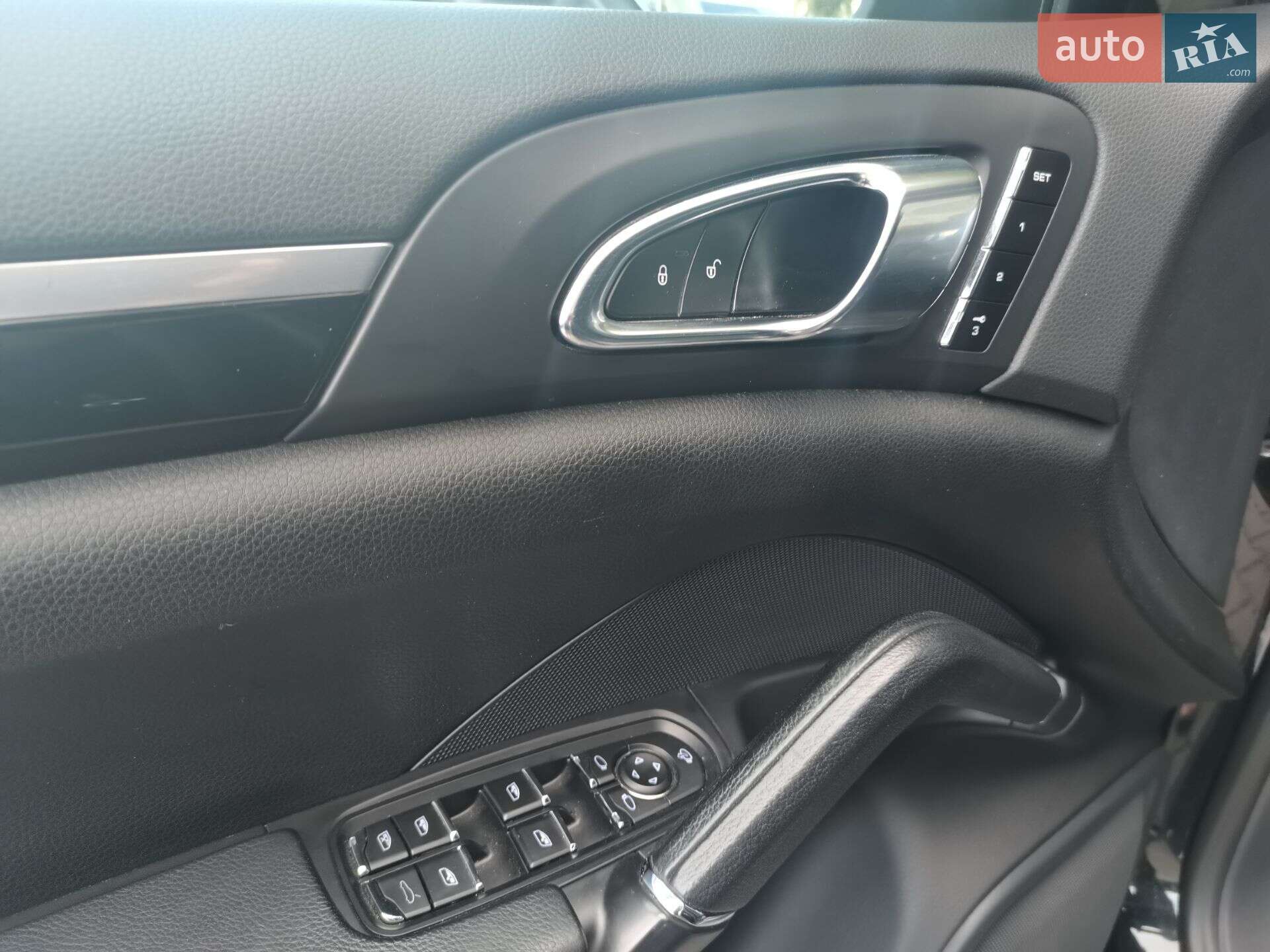 Porsche Cayenne 2014 VIN WP1ZZZ92ZELA42184 фото оголошення 24 з 40
